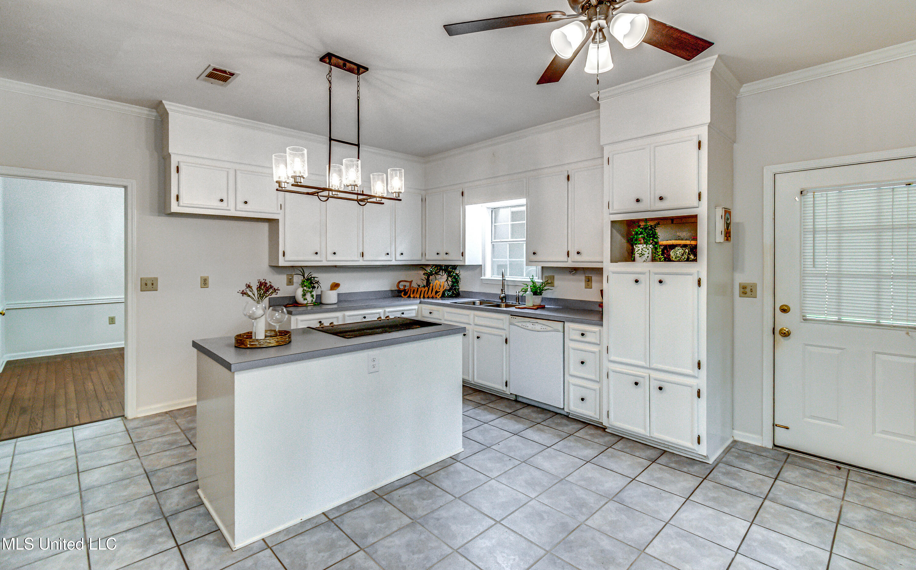 110 E Sunset Drive, Brandon, Mississippi image 13