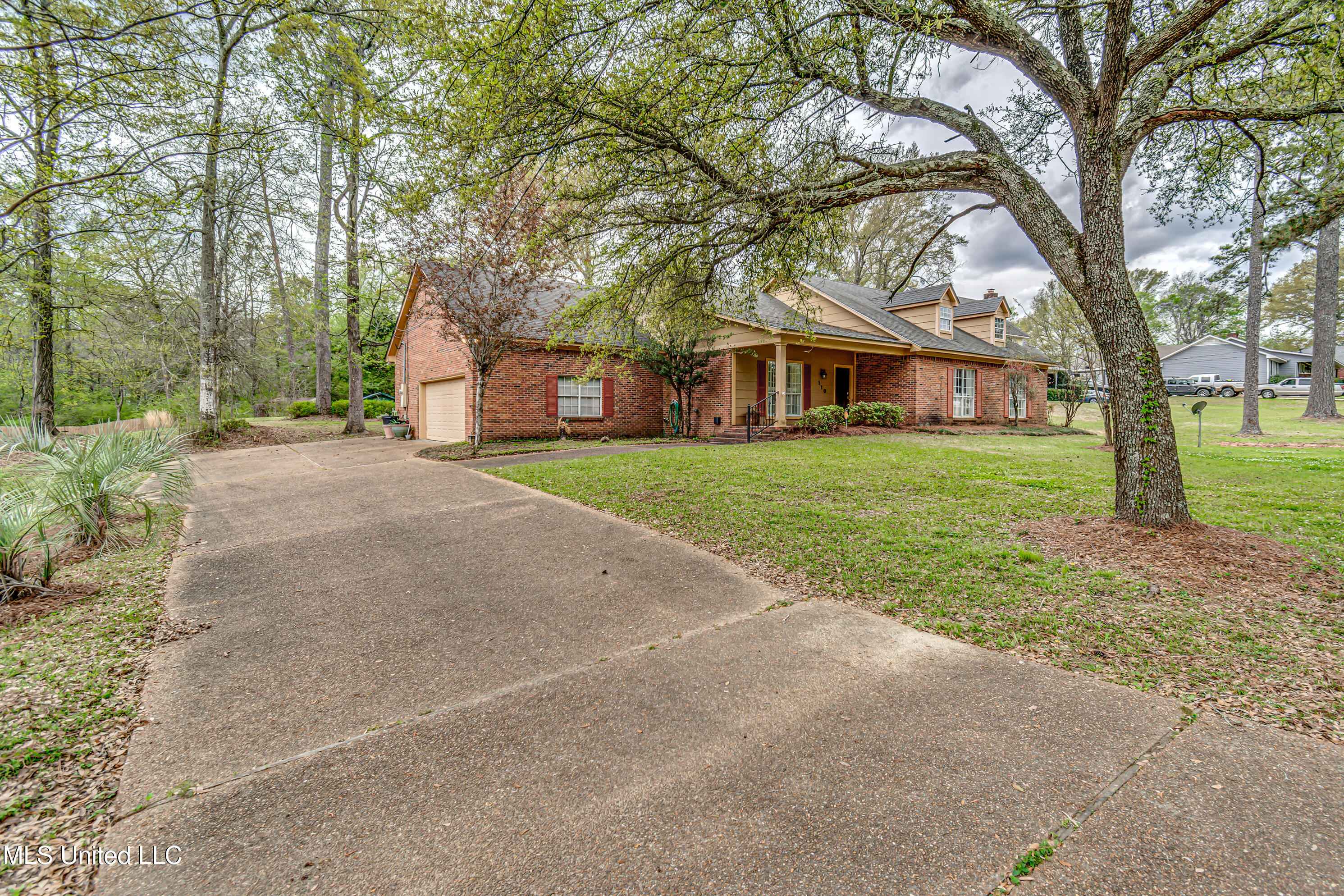 110 E Sunset Drive, Brandon, Mississippi image 49