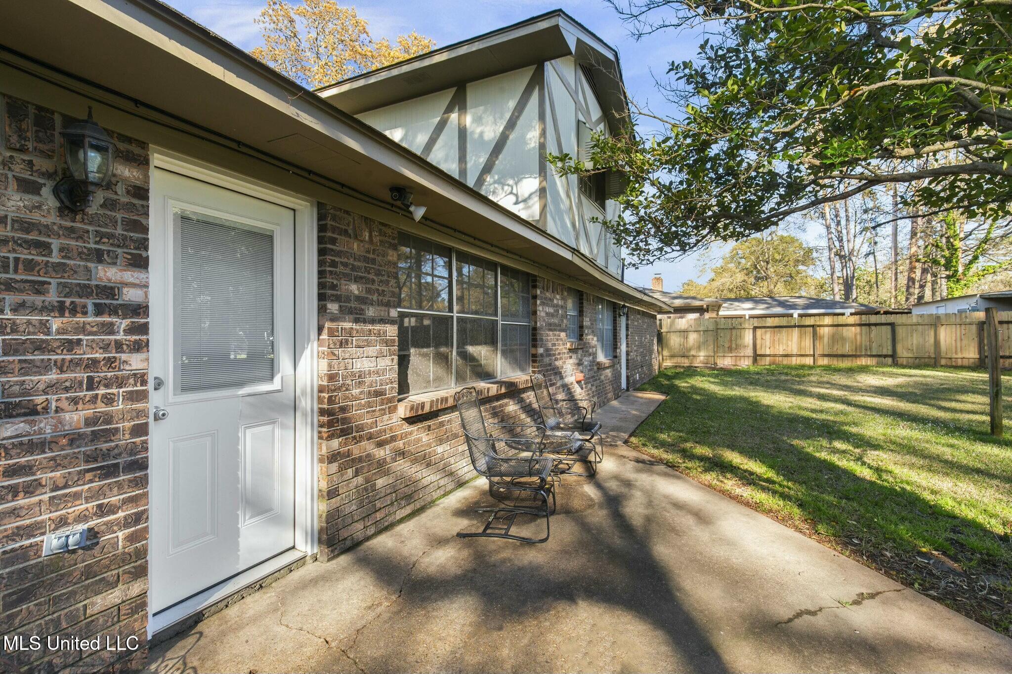 106 Hickory Hill Place, Brandon, Mississippi image 32