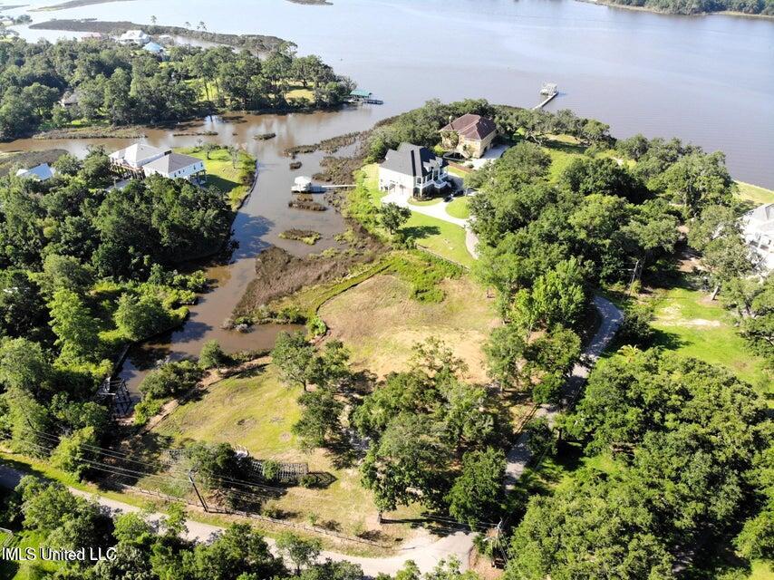 W El Bonito Drive, Ocean Springs, Mississippi image 3