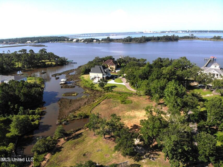 W El Bonito Drive, Ocean Springs, Mississippi image 2