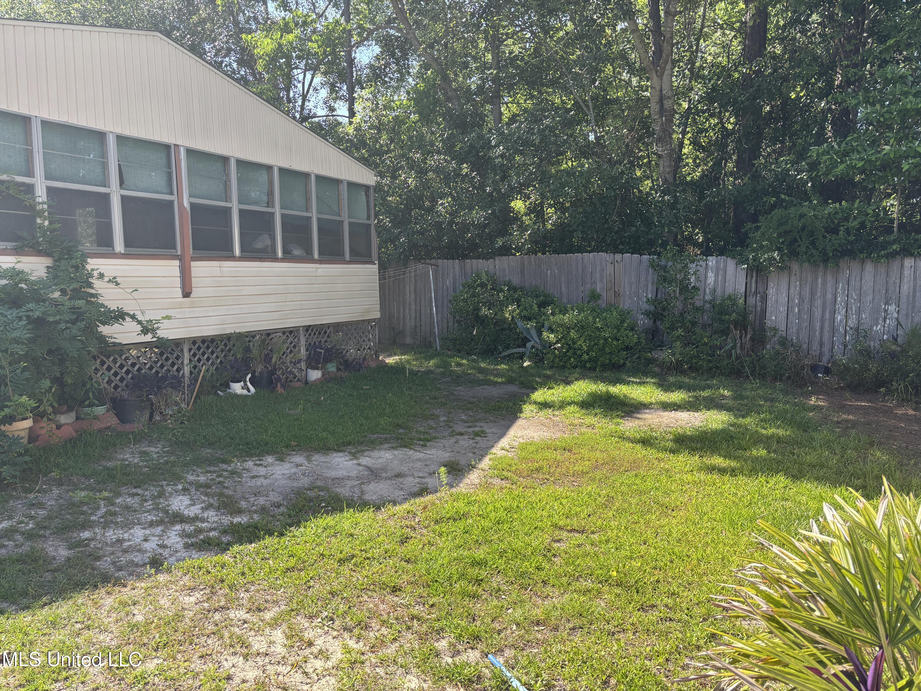126 Faust Drive, Gulfport, Mississippi image 18