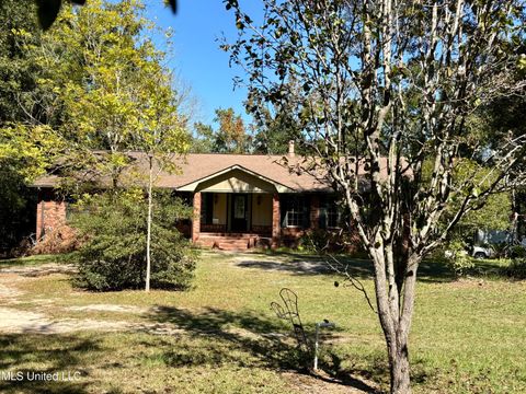 Homes For Sale - 1316 Homestead Boulevard<br/> Gautier, MS 39553