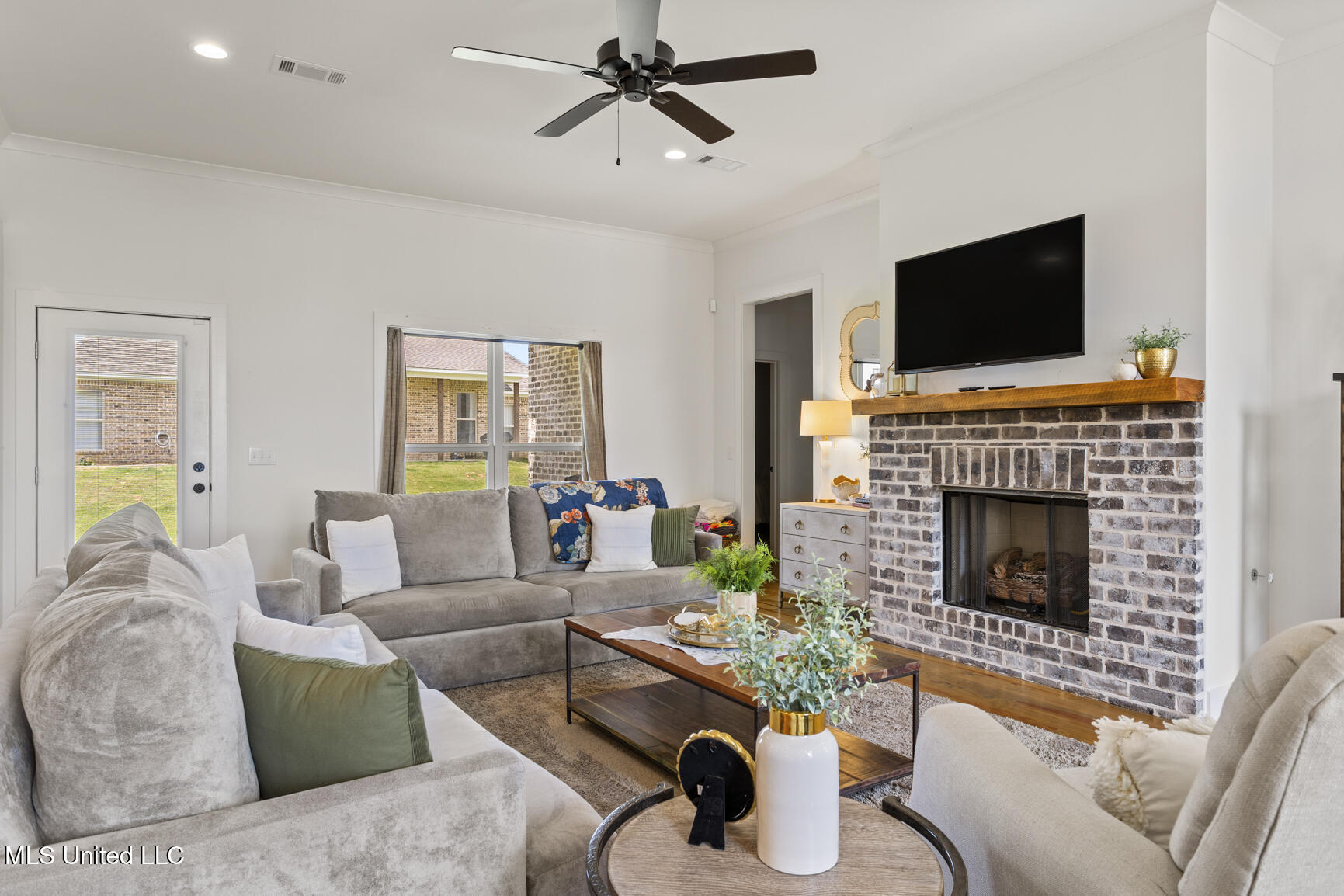 942 Glenwild Circle, Canton, Mississippi image 5