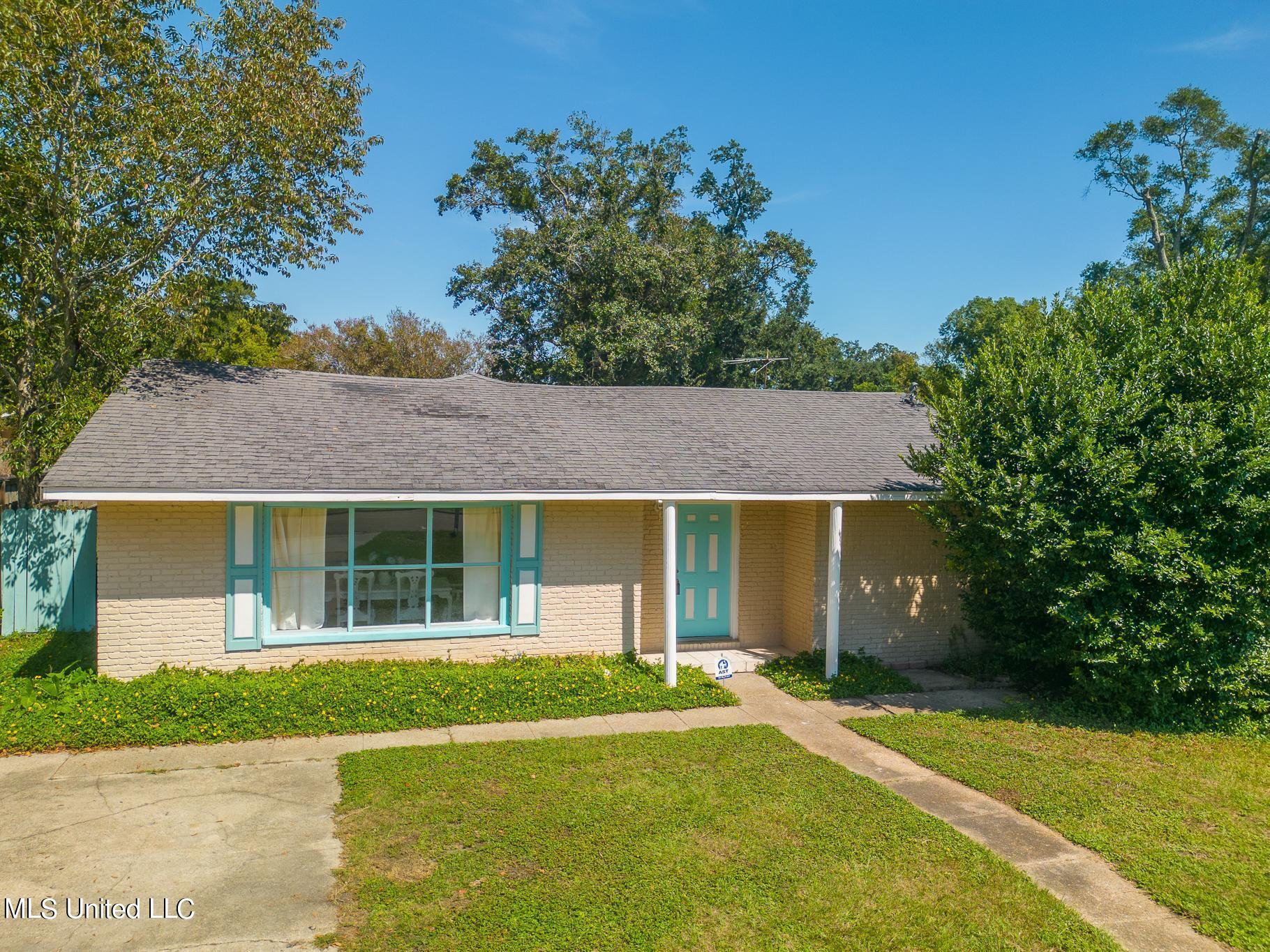 706 Mills Avenue, Gulfport, Mississippi image 16