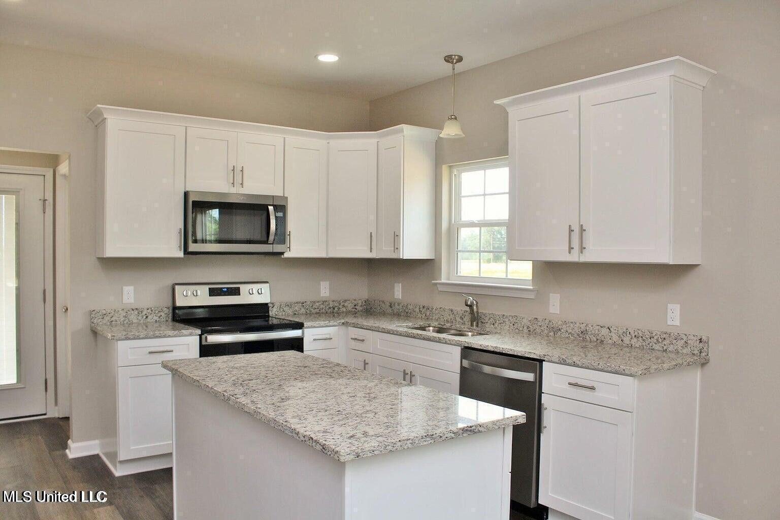 118 Shannon Lane, Lucedale, Mississippi image 11