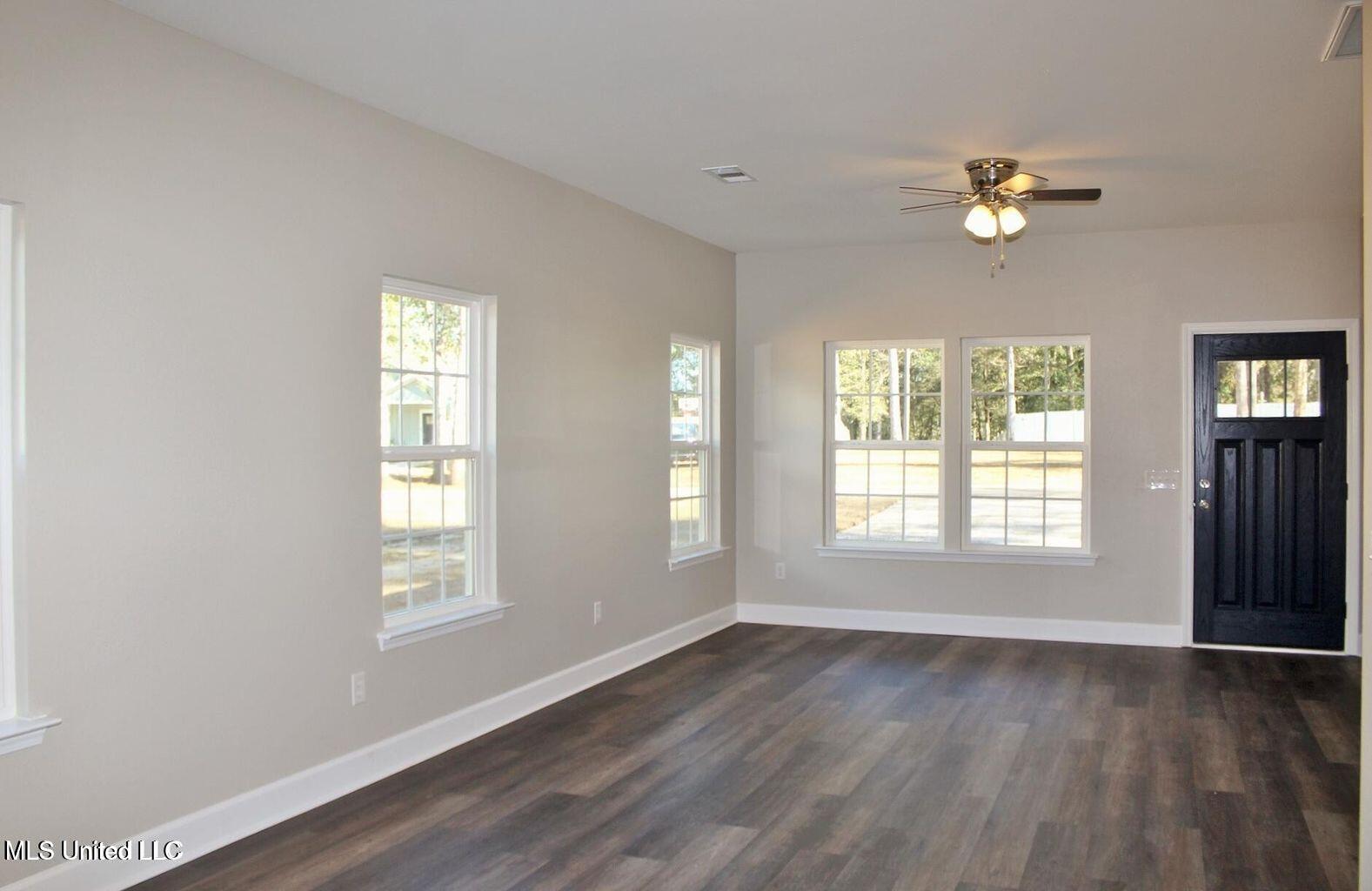118 Shannon Lane, Lucedale, Mississippi image 3