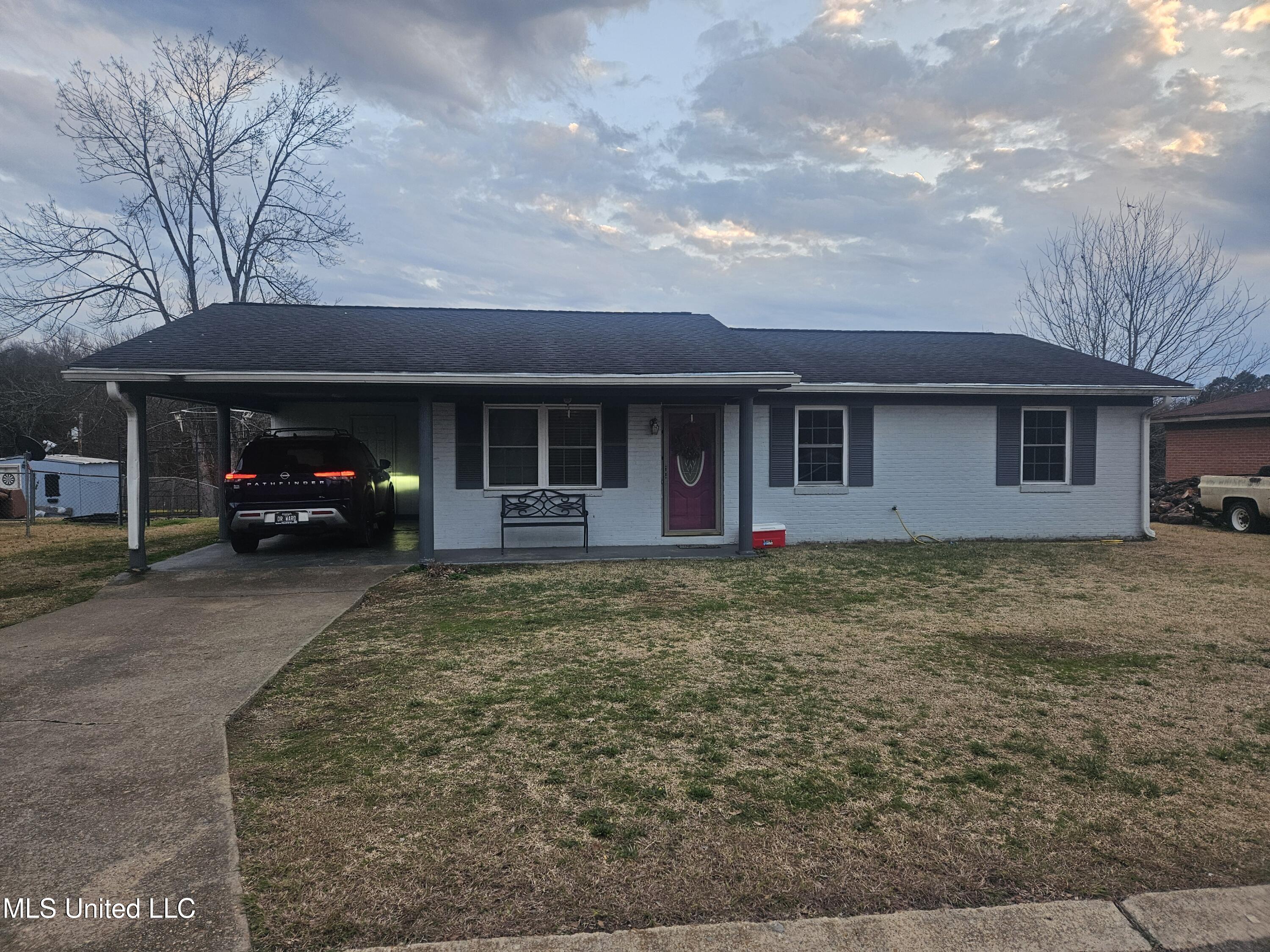 121 Northside Drive, Starkville, Mississippi image 1