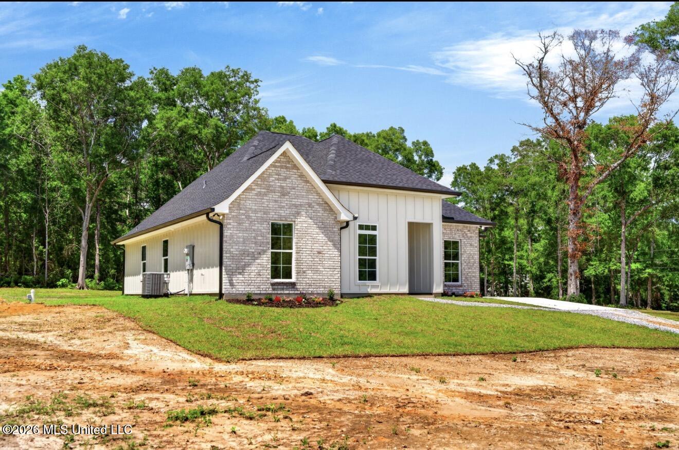 124 Tripp Lane