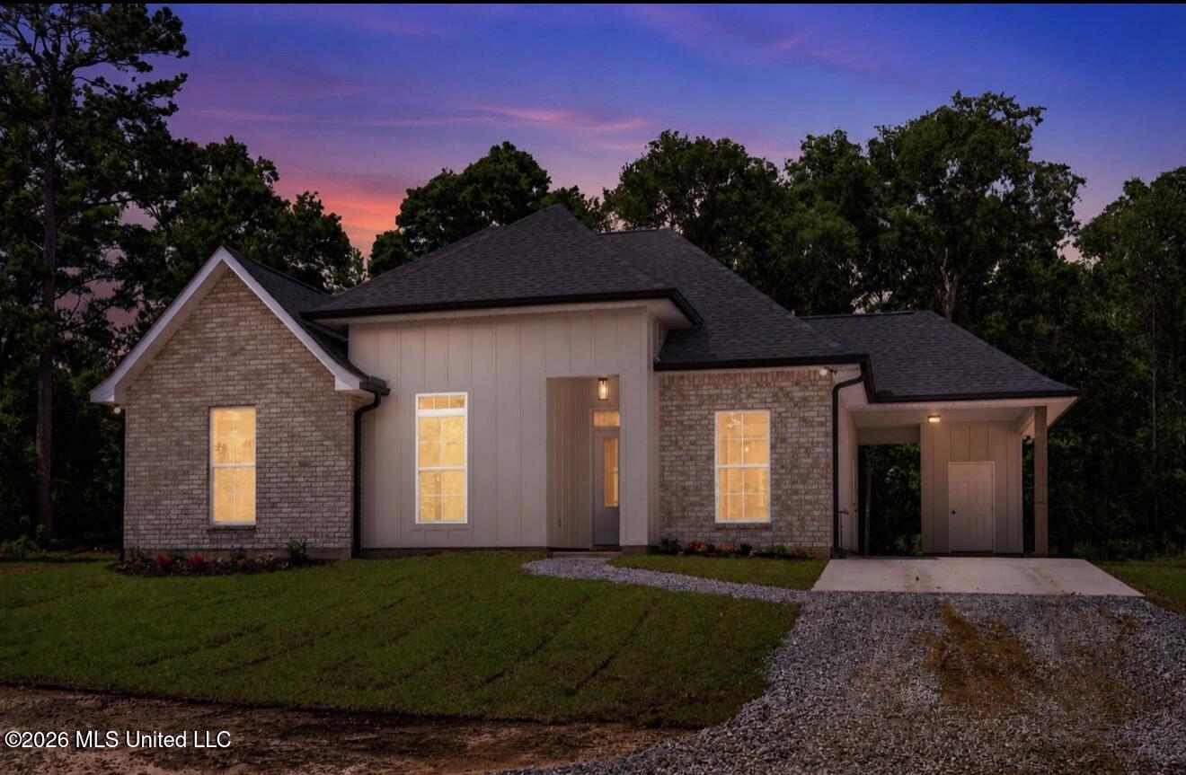 124 Tripp Lane