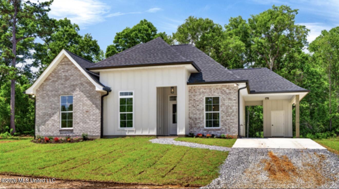 124 Tripp Lane
