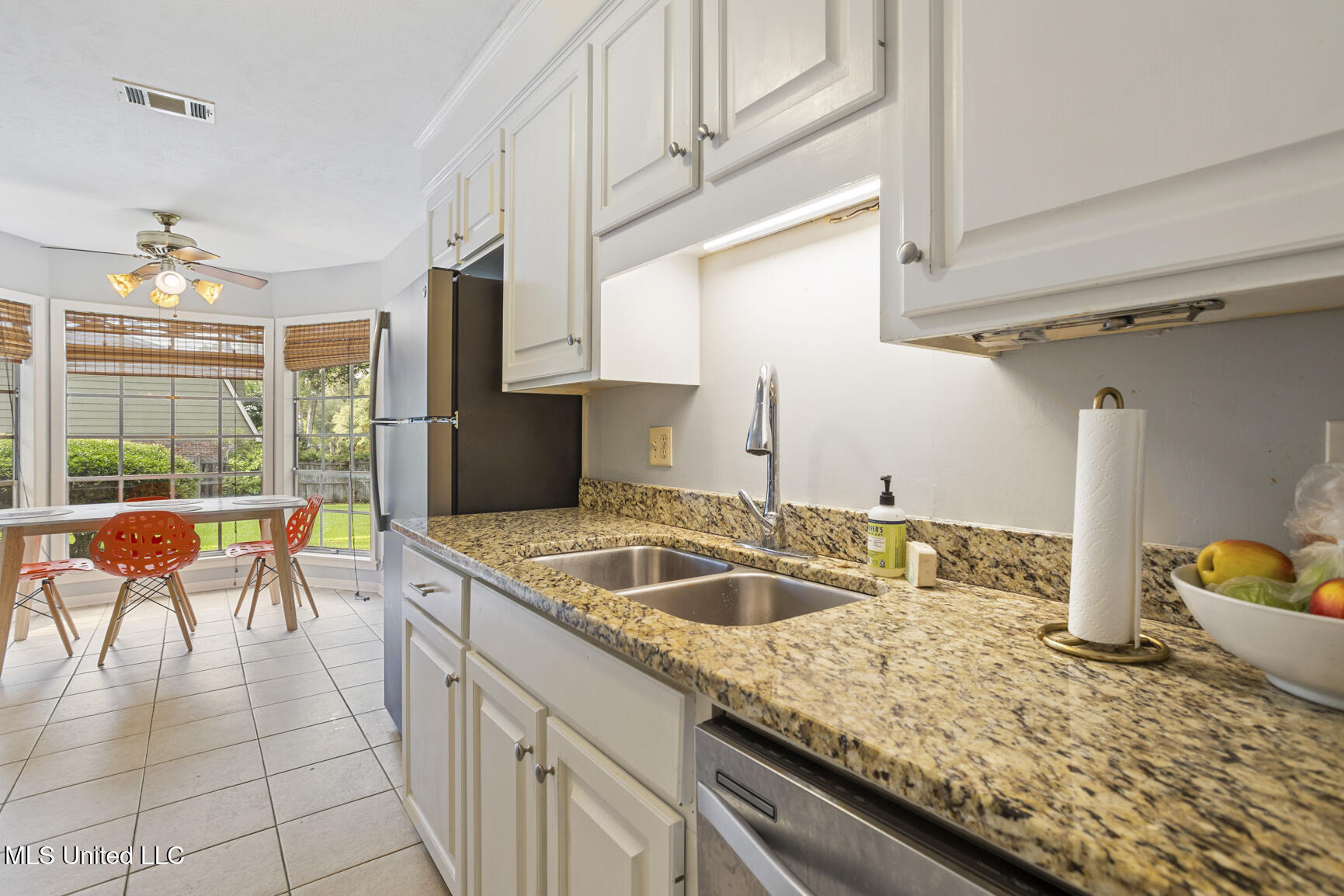 5348 Saratoga Drive, Jackson, Mississippi image 12
