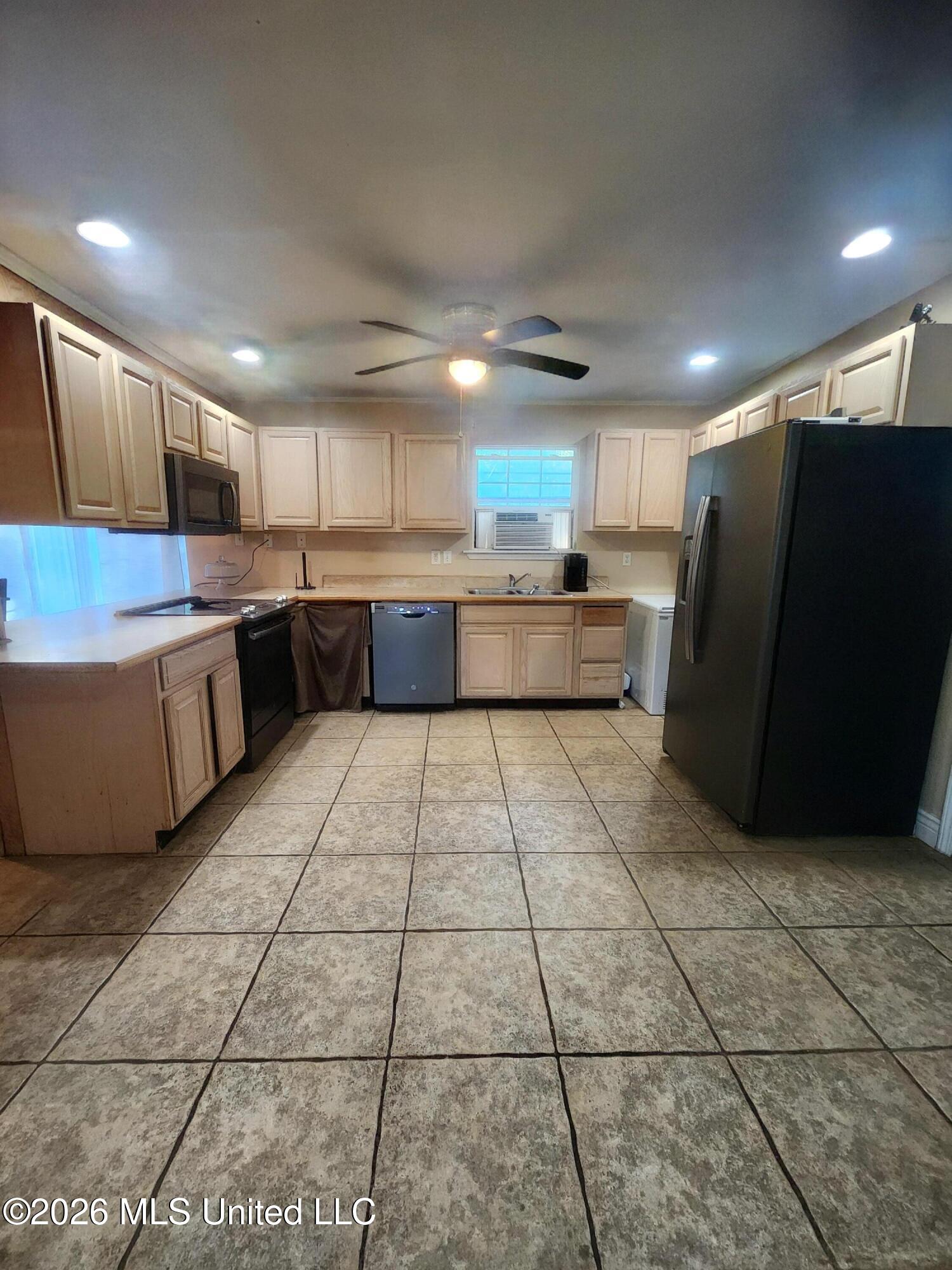 114 Lynn Circle