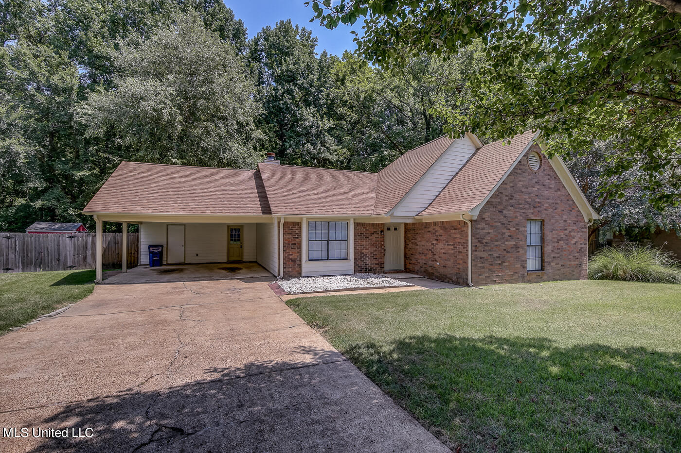 6650 Hickory Crest Drive, Walls, Mississippi image 2