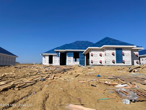 Homes For Sale - 151 Madisonville Drive<br/> Canton, MS 39046