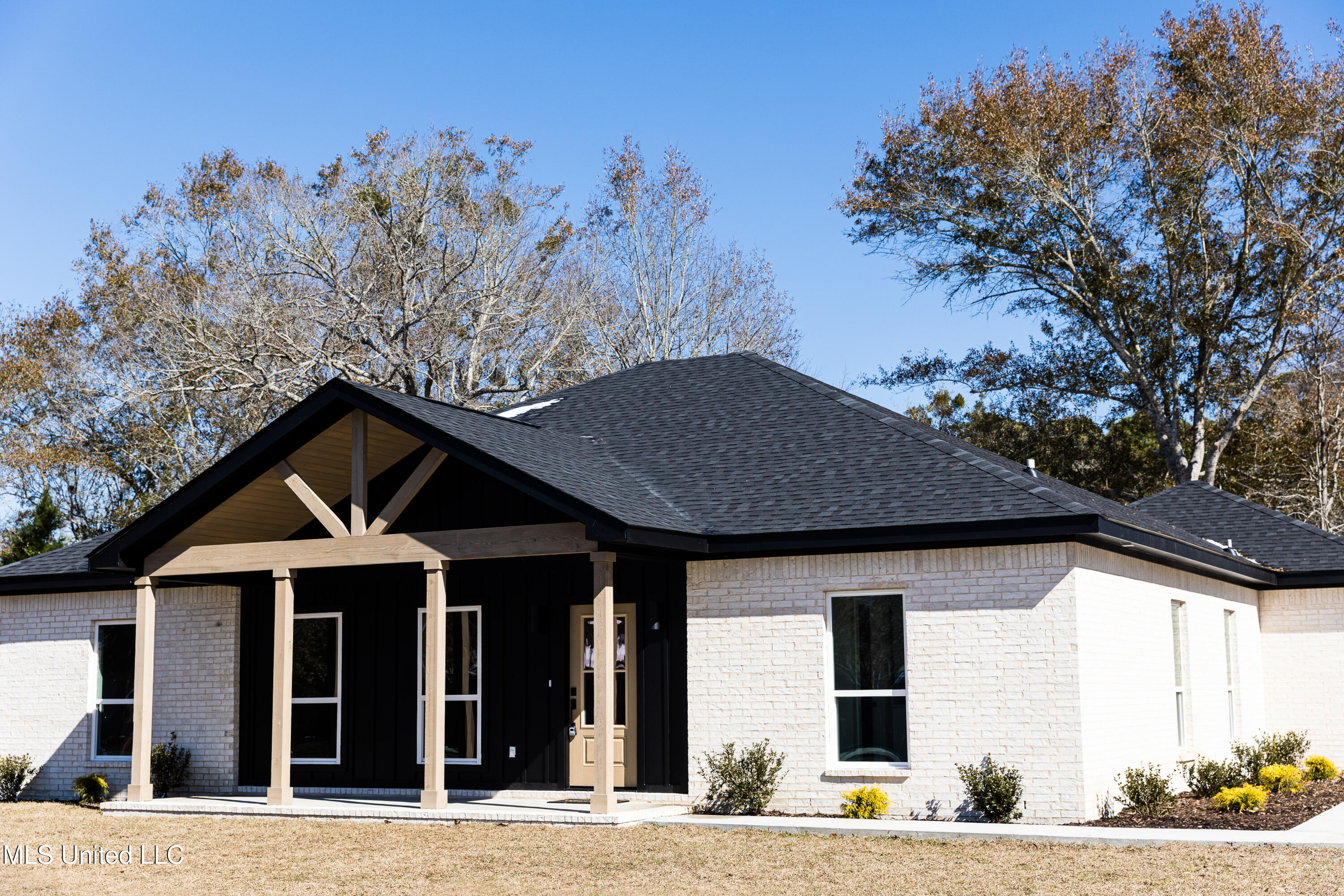 2000 Plover Lane Lane, Gautier, Mississippi image 2