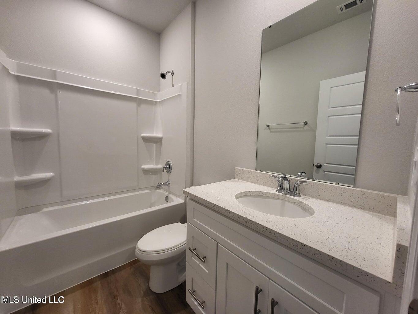17050 River Hills Drive, Gulfport, Mississippi image 30
