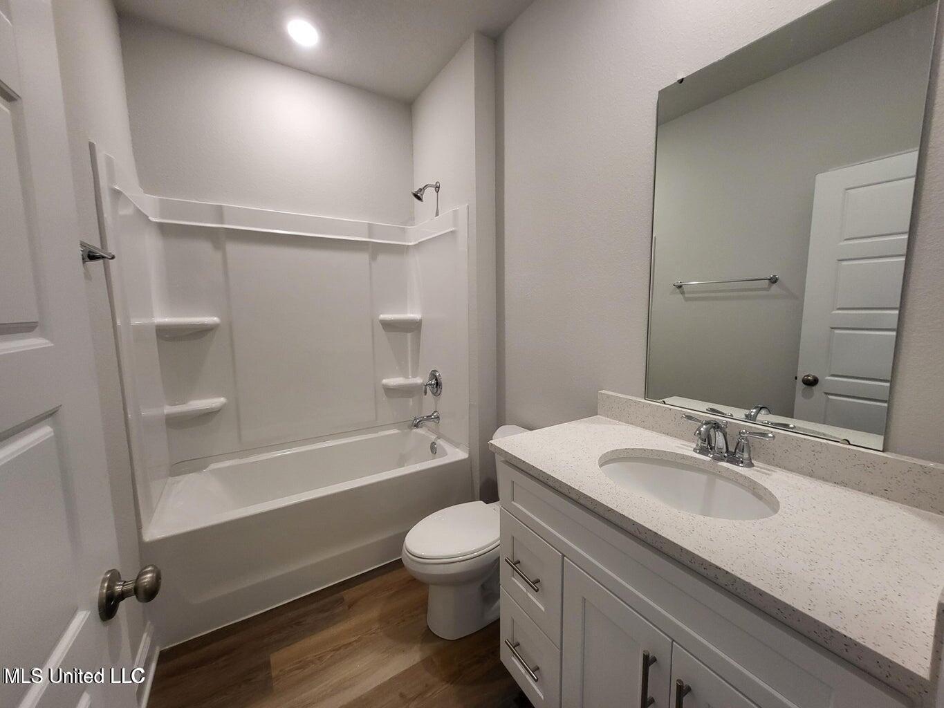17050 River Hills Drive, Gulfport, Mississippi image 34