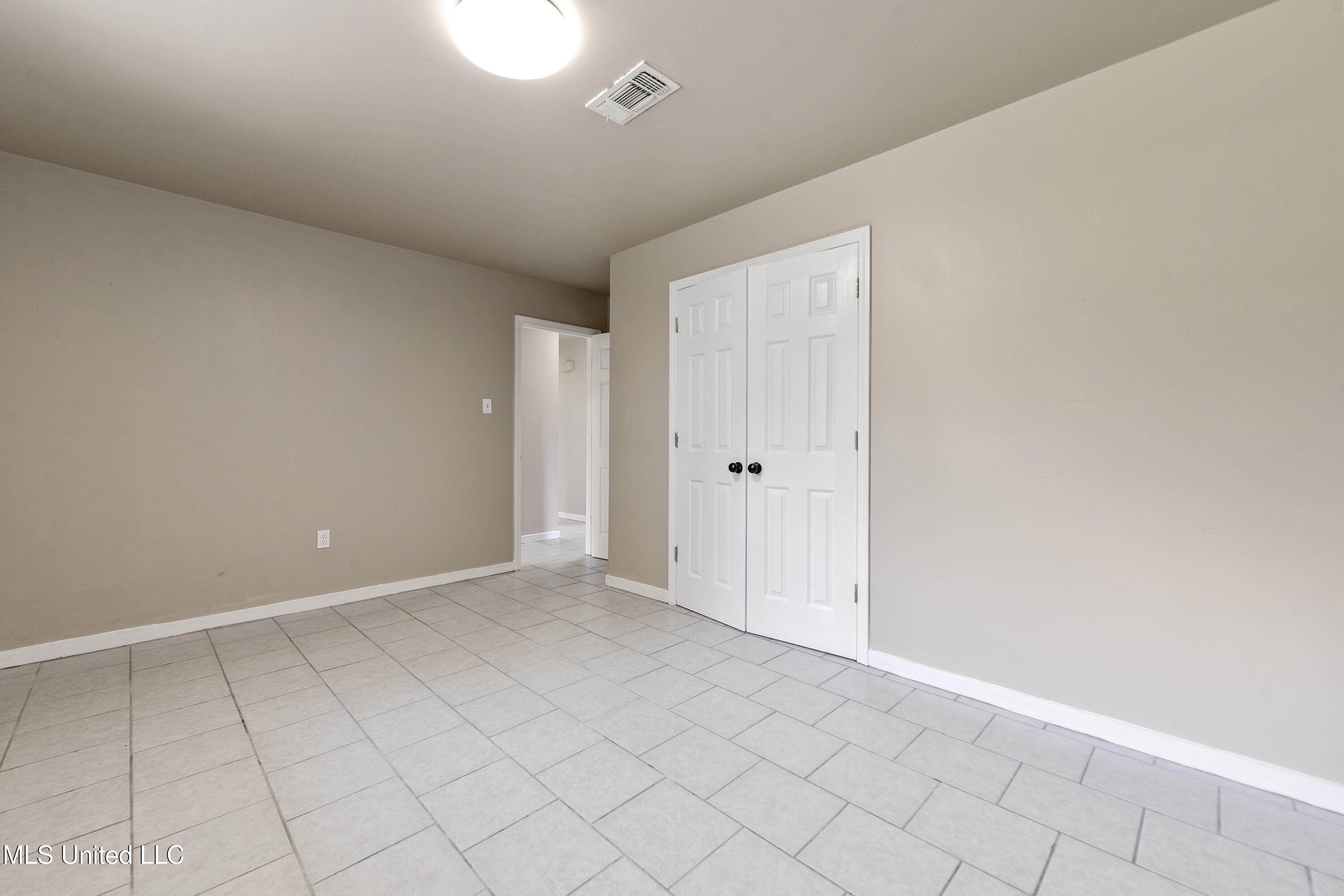 110 Olivet Drive, Gulfport, Mississippi image 12