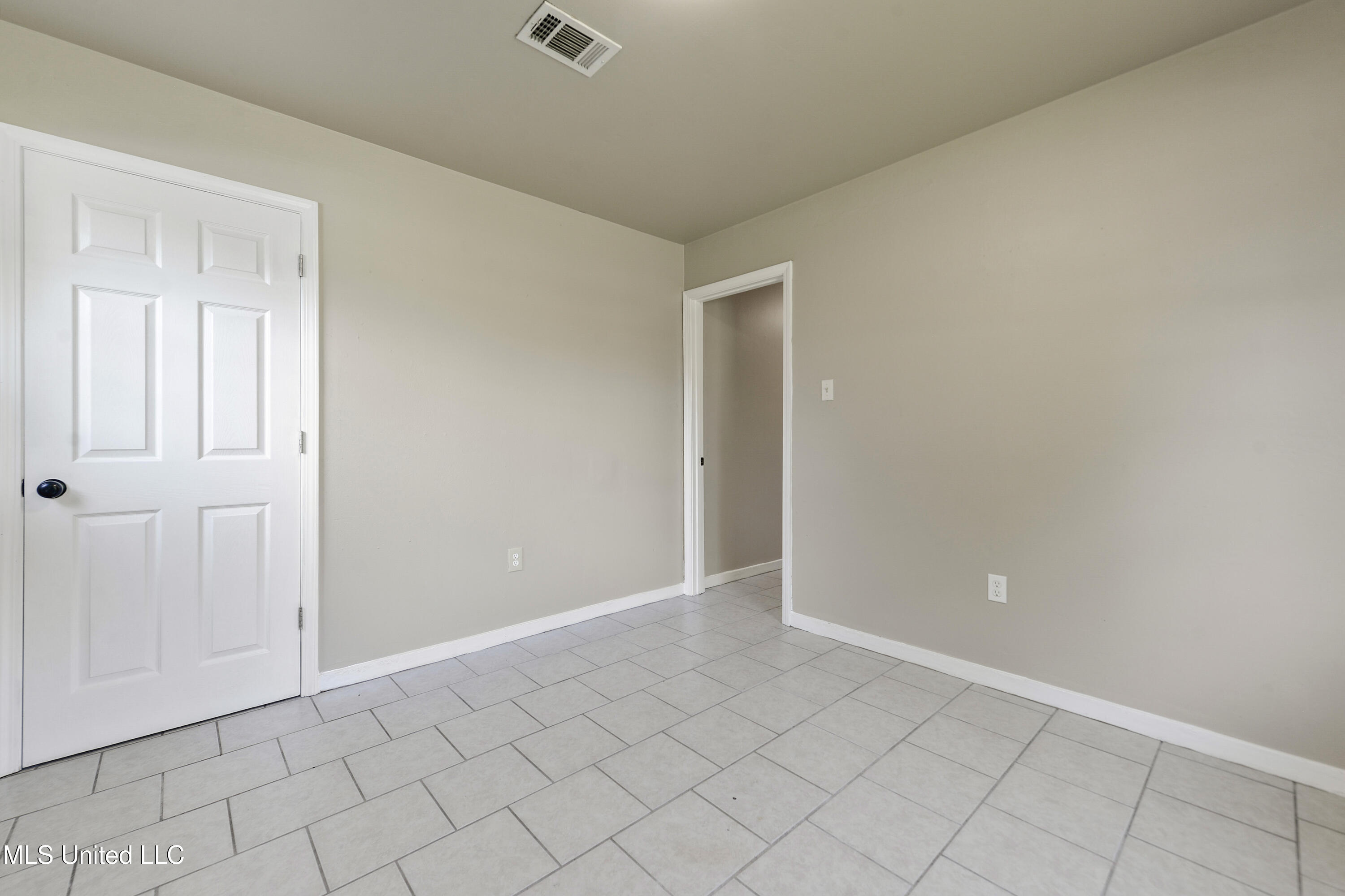 110 Olivet Drive, Gulfport, Mississippi image 14