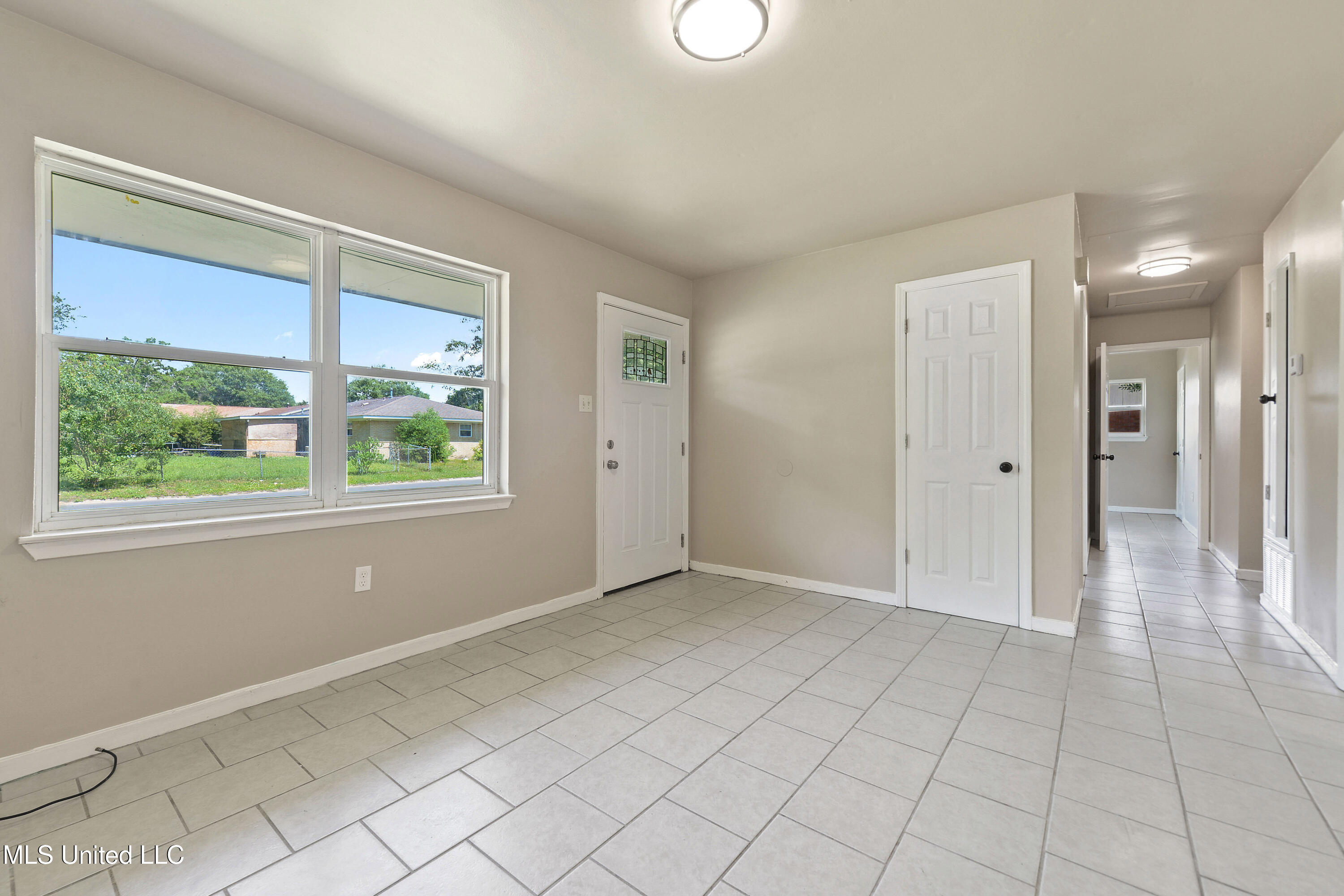 110 Olivet Drive, Gulfport, Mississippi image 7