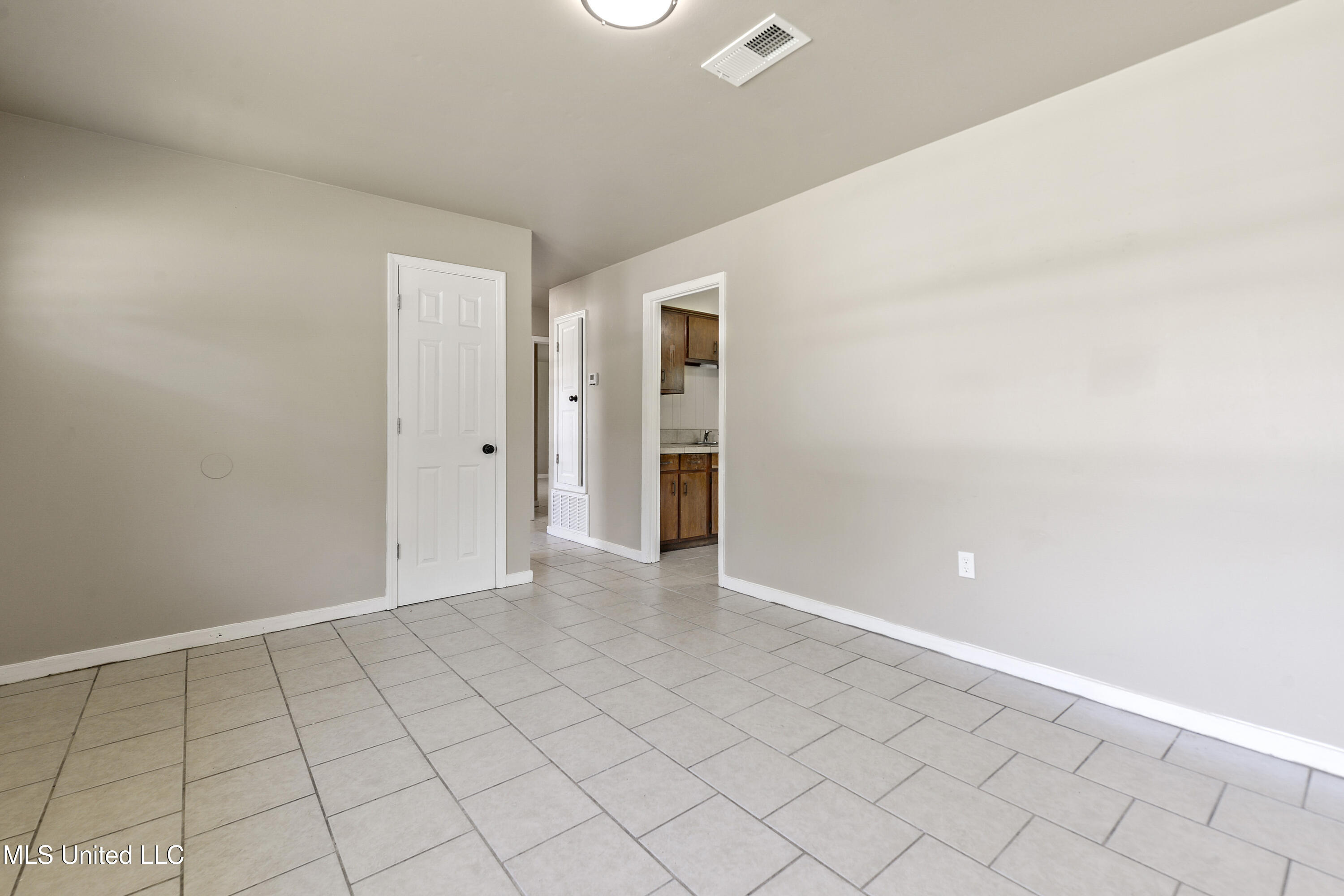 110 Olivet Drive, Gulfport, Mississippi image 6