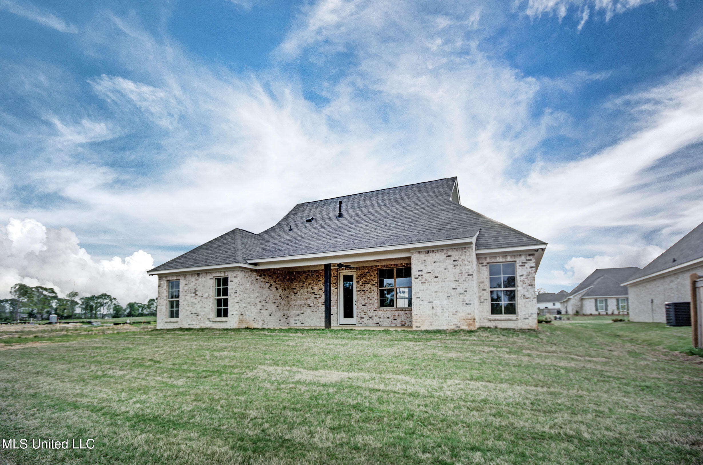 434 Baleigh Way, Canton, Mississippi image 5