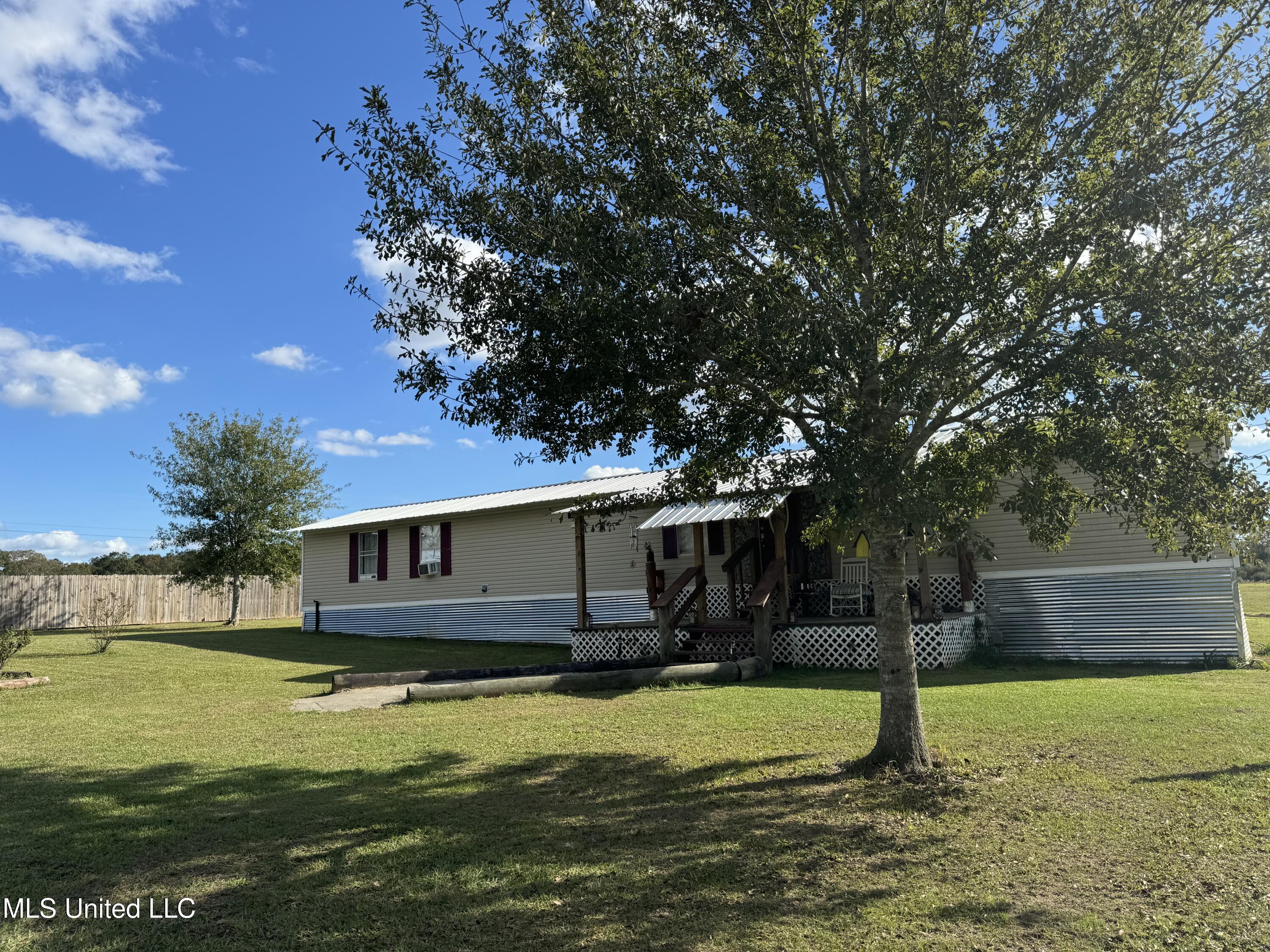 162 Orvelle Lee Rd, Poplarville, Mississippi image 1