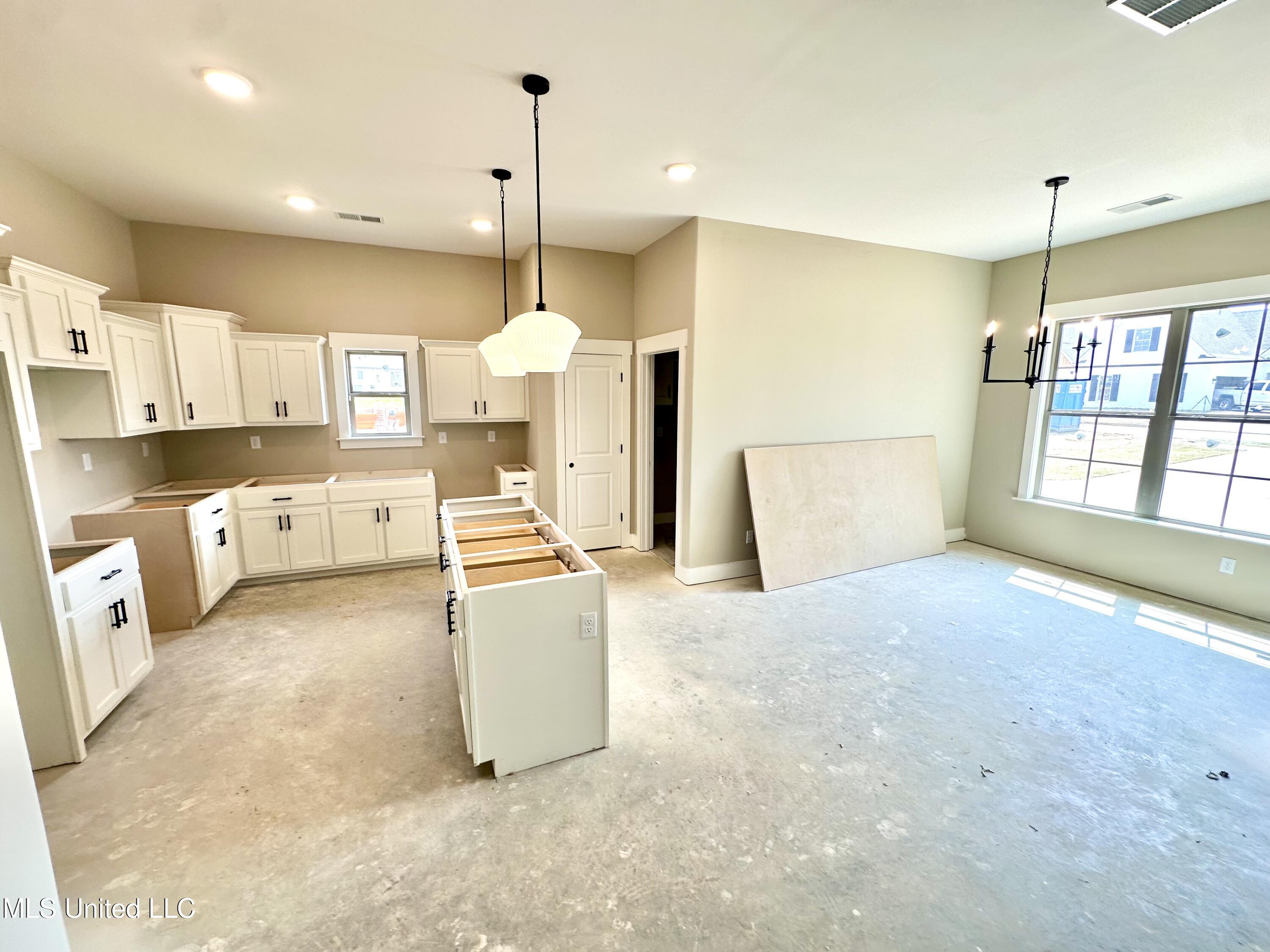 3755 Roland Drive, Southaven, Mississippi image 7