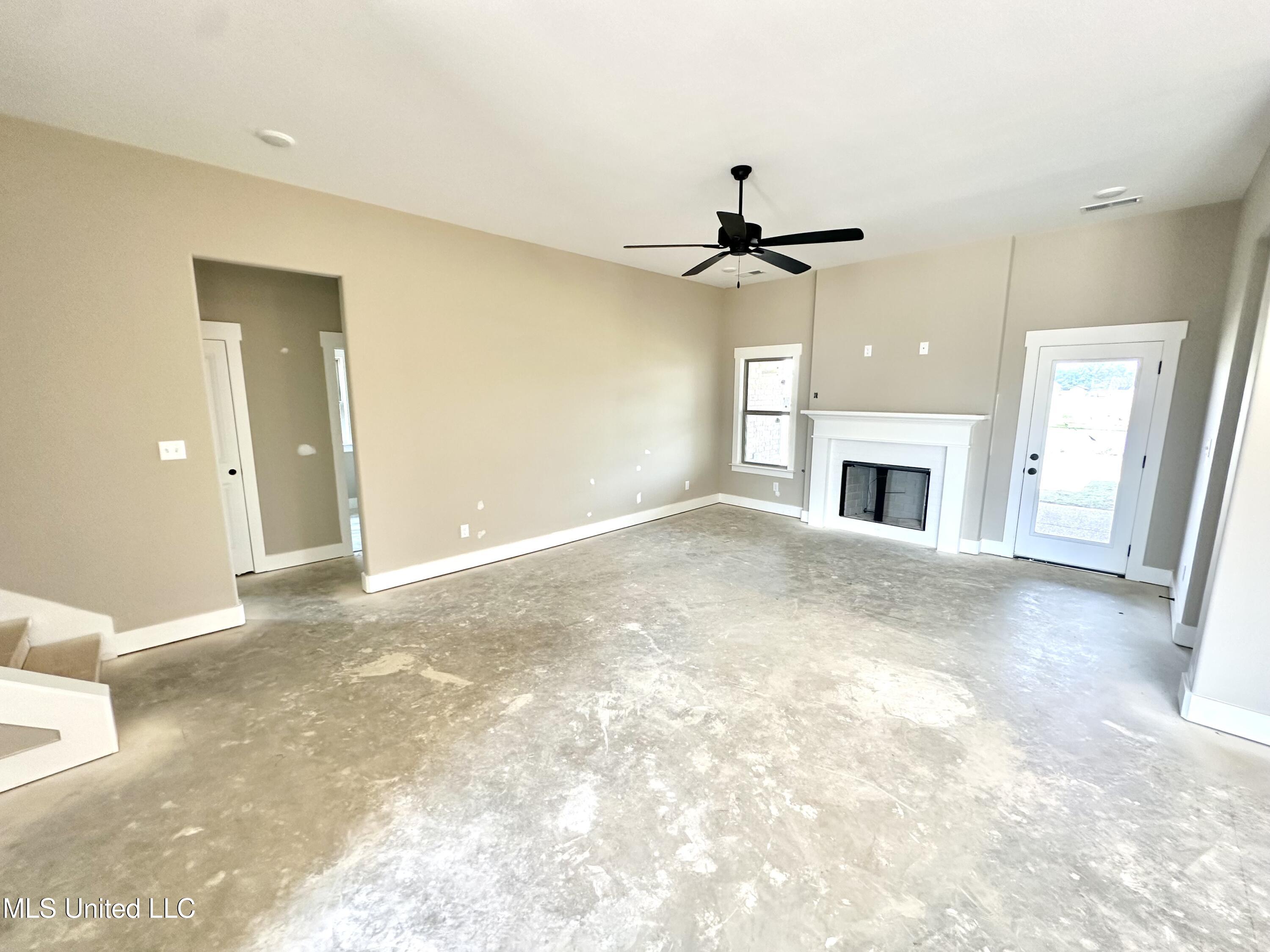 3755 Roland Drive, Southaven, Mississippi image 5