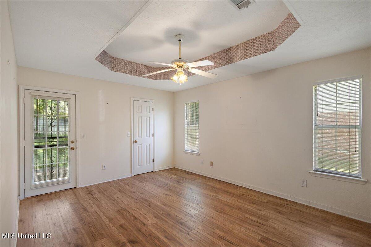 2012 Fox Hill Lane, Byram, Mississippi image 12