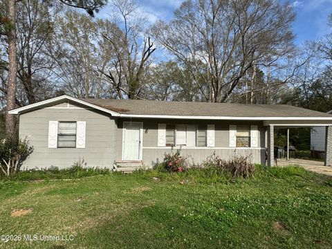 Homes For Sale - 1316 Maria Drive<br/> Jackson, MS 39204