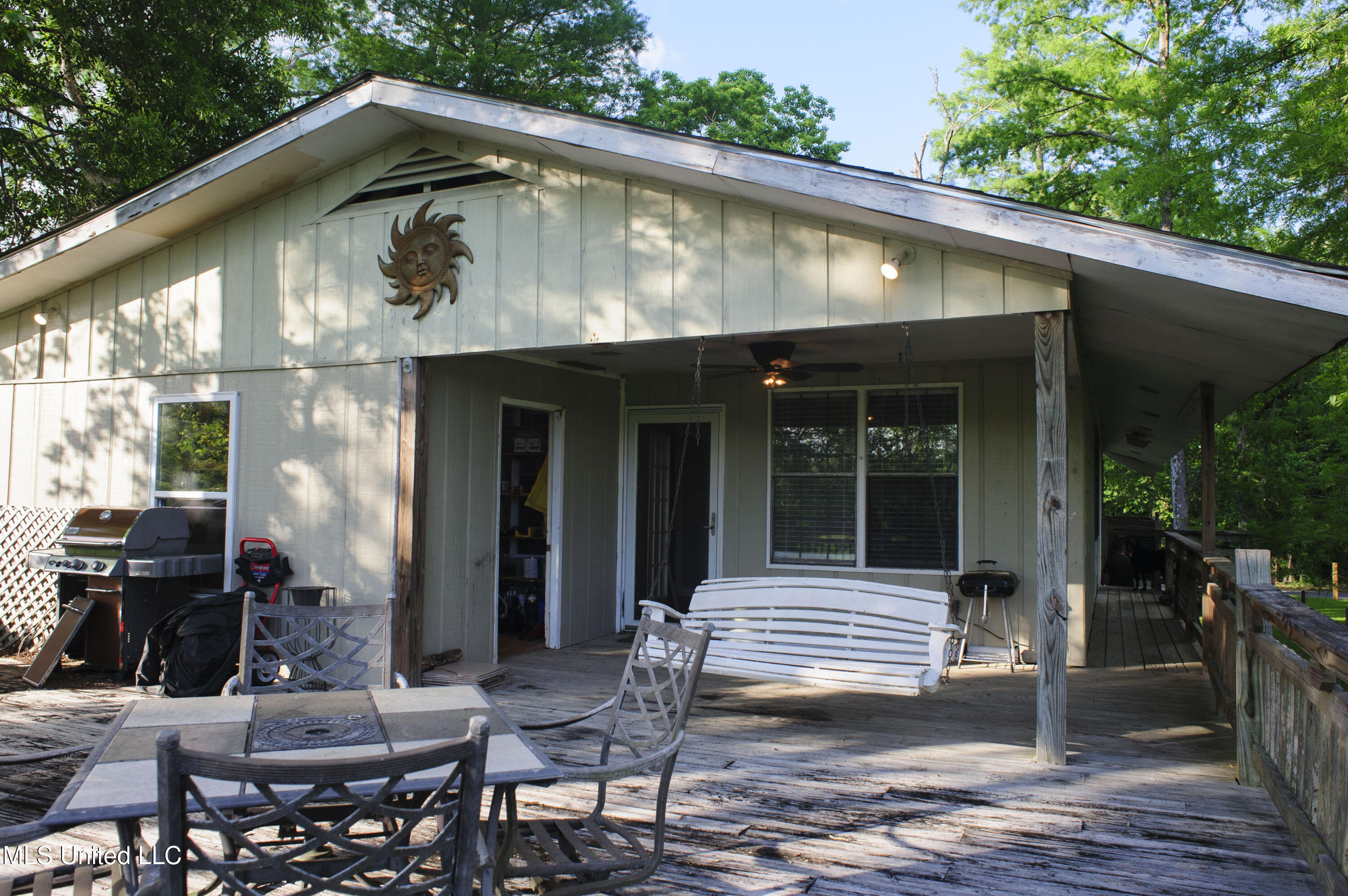 1639 Pascagoula River Road Road, Moss Point, Mississippi image 2