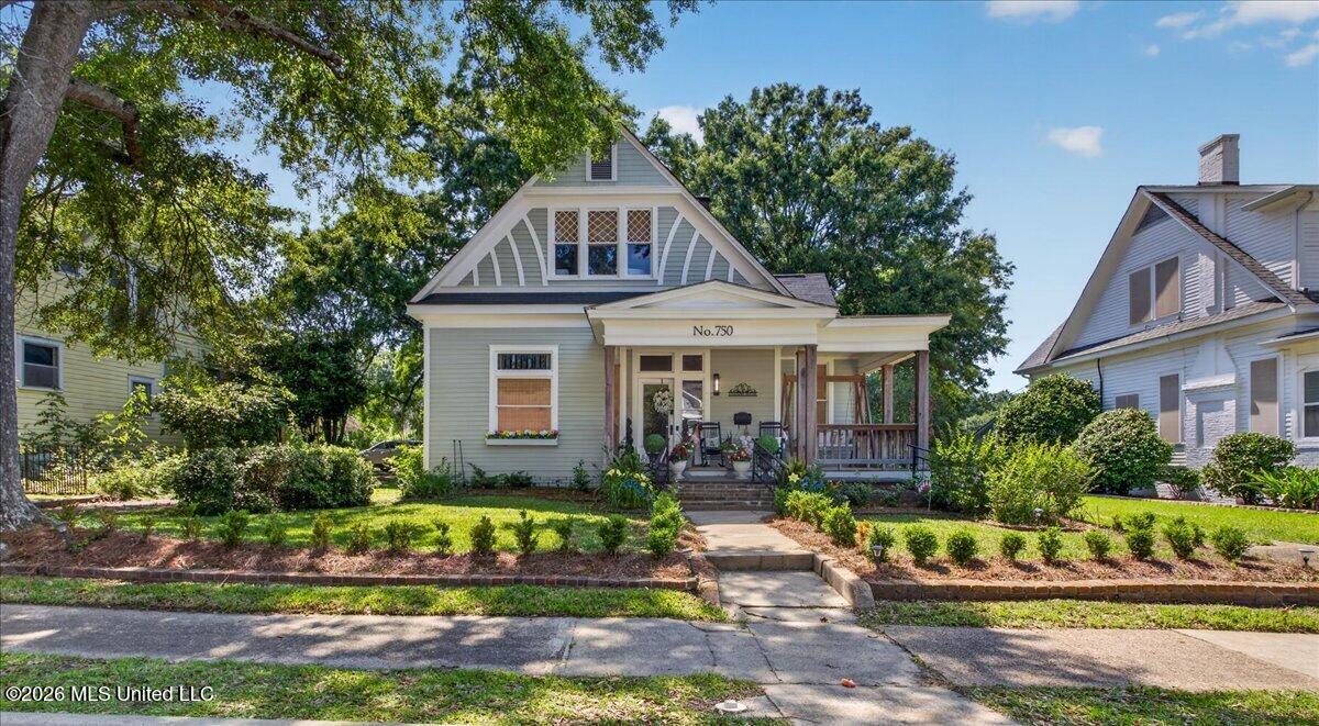 750 N 7th Avenue