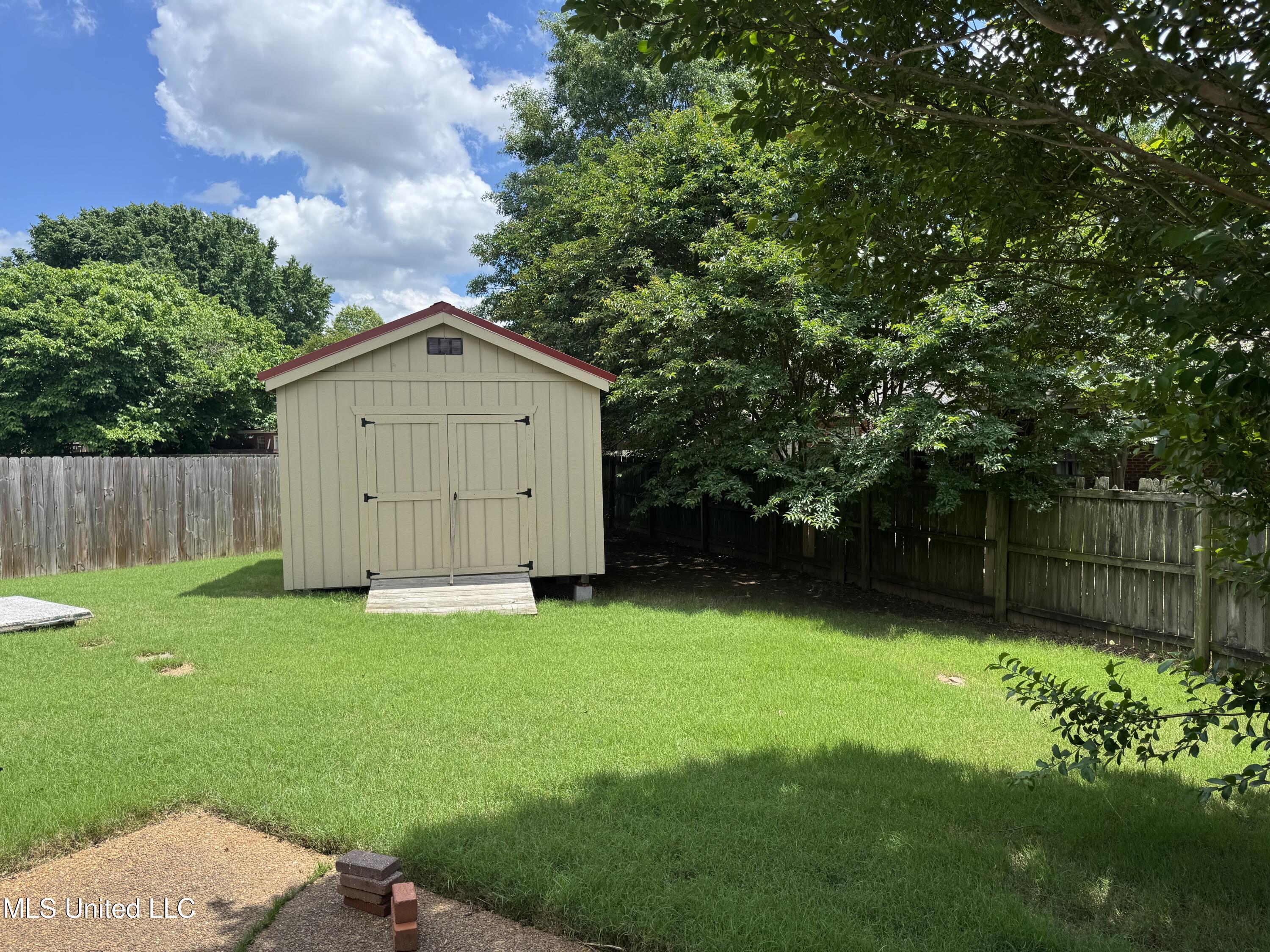 10069 Fox Chase Drive, Olive Branch, Mississippi image 20