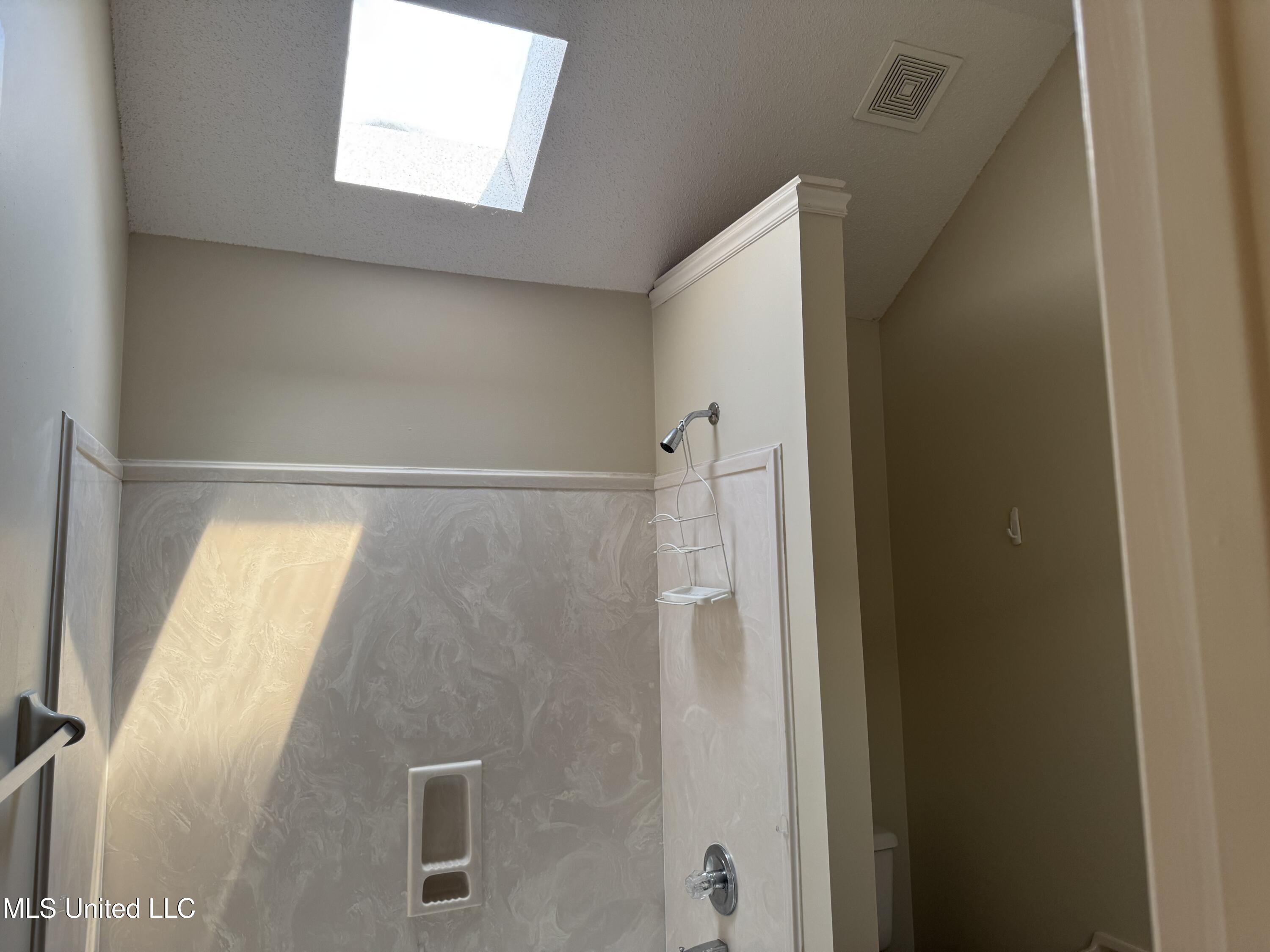 10069 Fox Chase Drive, Olive Branch, Mississippi image 19
