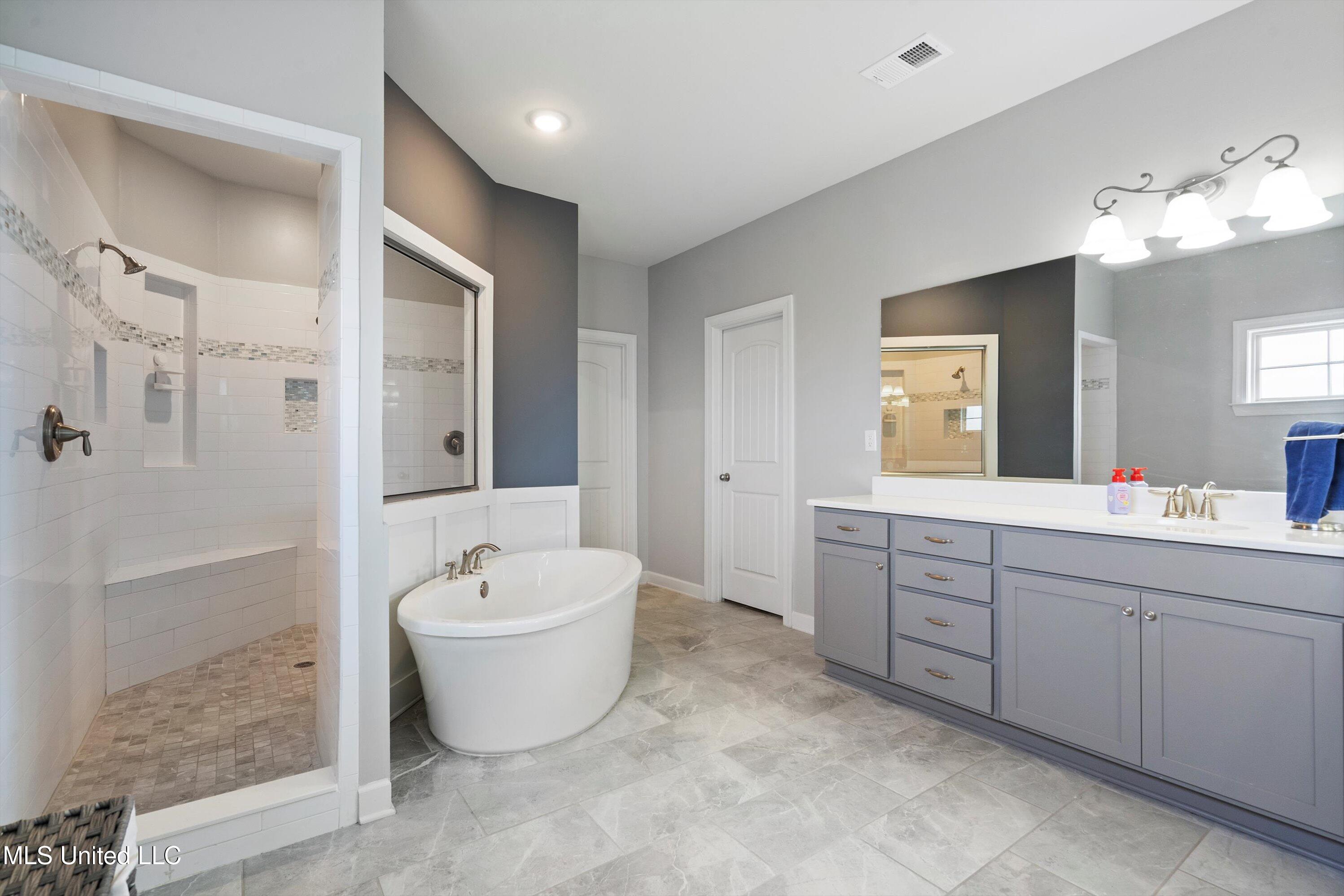 3668 Beech Tree Cove, Southaven, Mississippi image 18