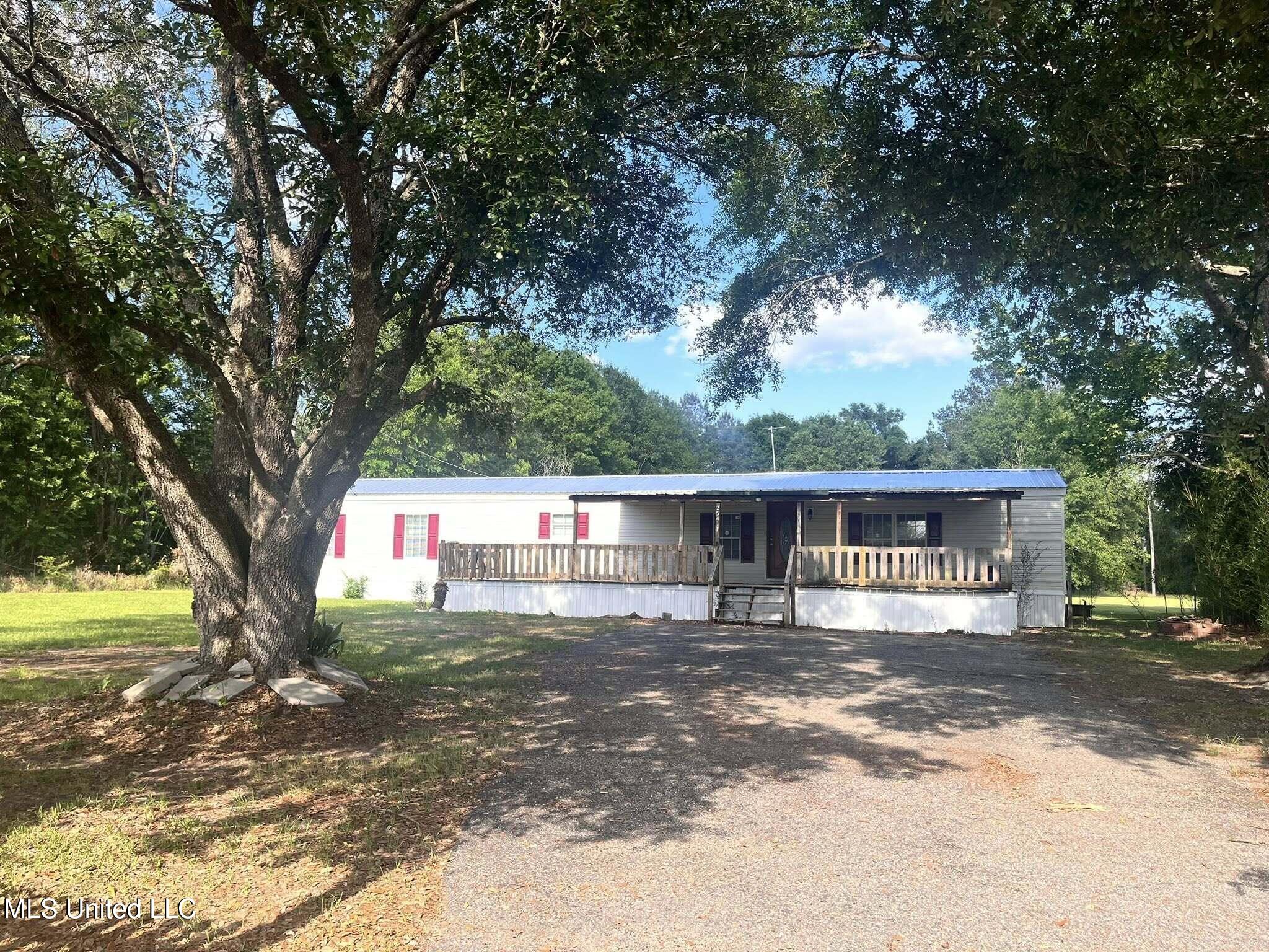 25411 Katie Drive, Picayune, Mississippi image 17