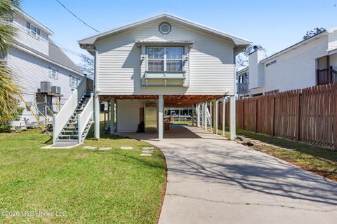 Homes For Sale - 15016 Choctaw Drive<br/> Kiln, MS 39556