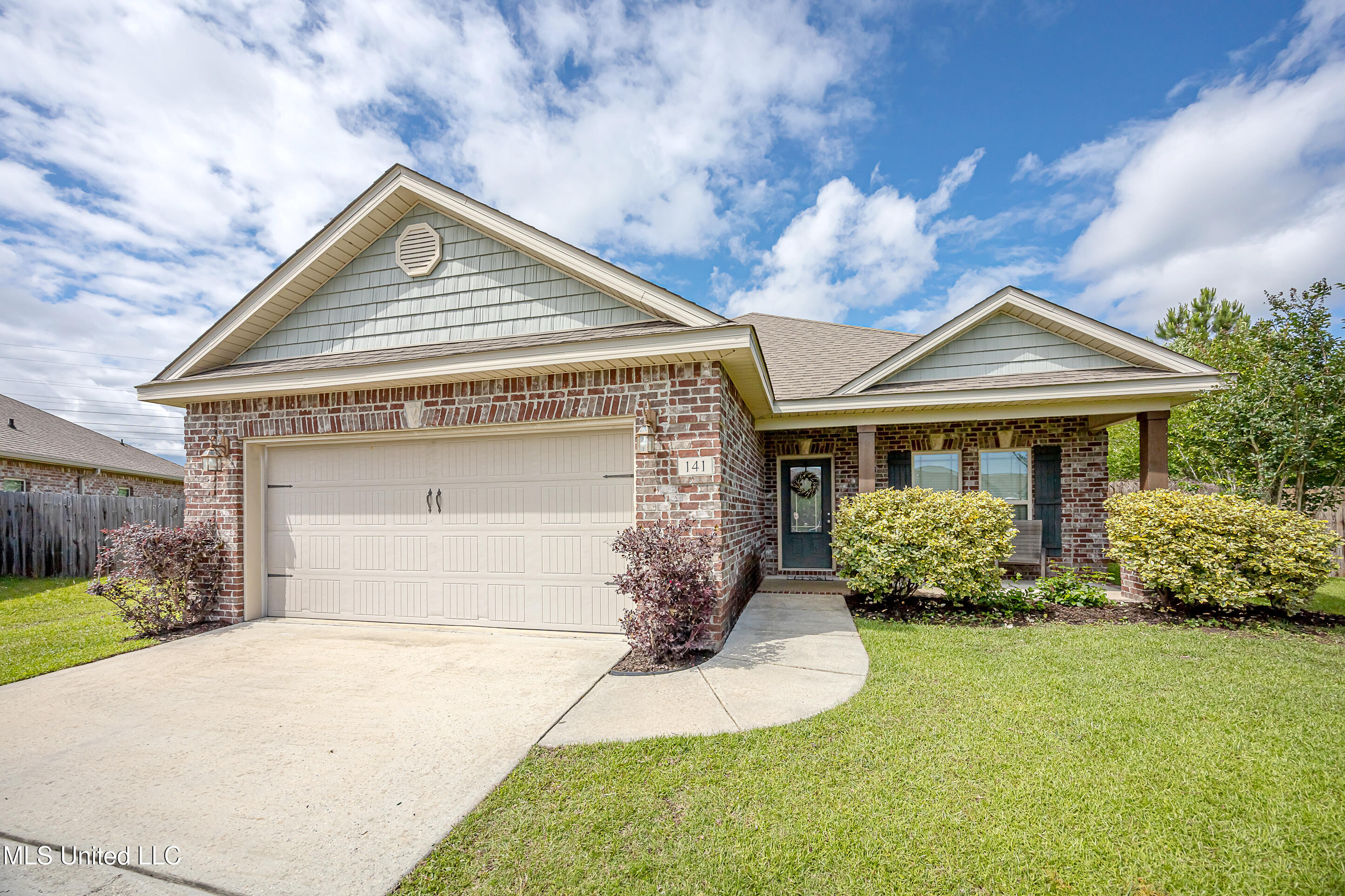 141 Clear Springs Circle, Ocean Springs, Mississippi image 1