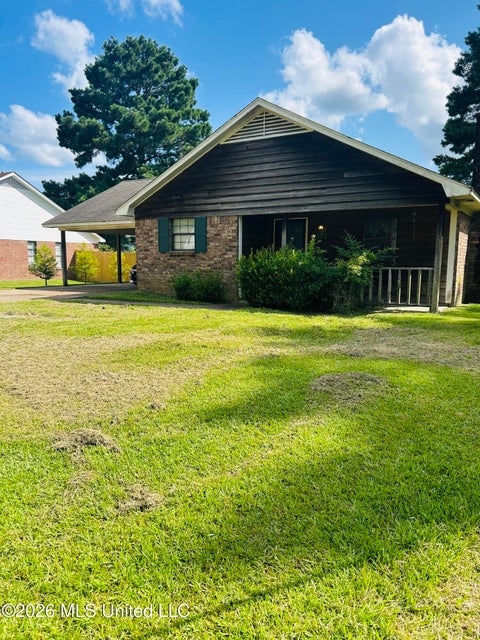 Homes For Sale - 171 Riverbend Drive<br/> Hinds County, Byram, MS 39272