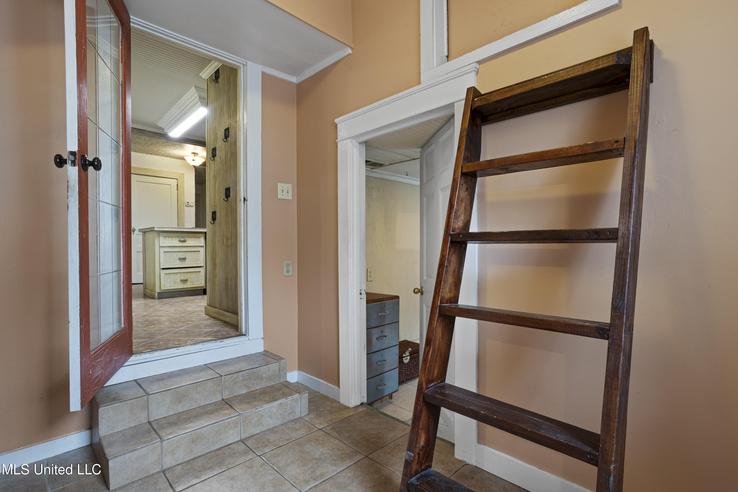 329 Demontluzin Avenue, Bay Saint Louis, Mississippi image 33