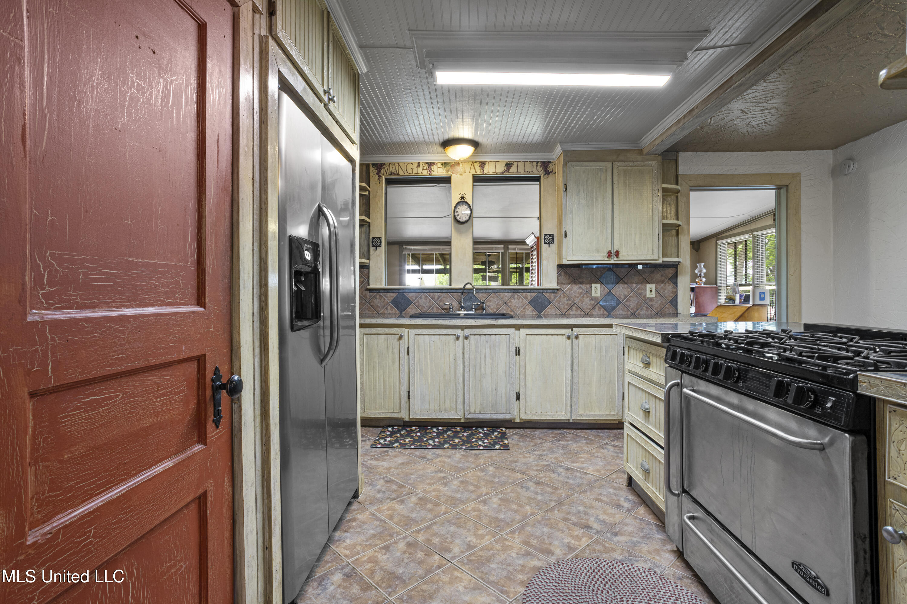 329 Demontluzin Avenue, Bay Saint Louis, Mississippi image 16