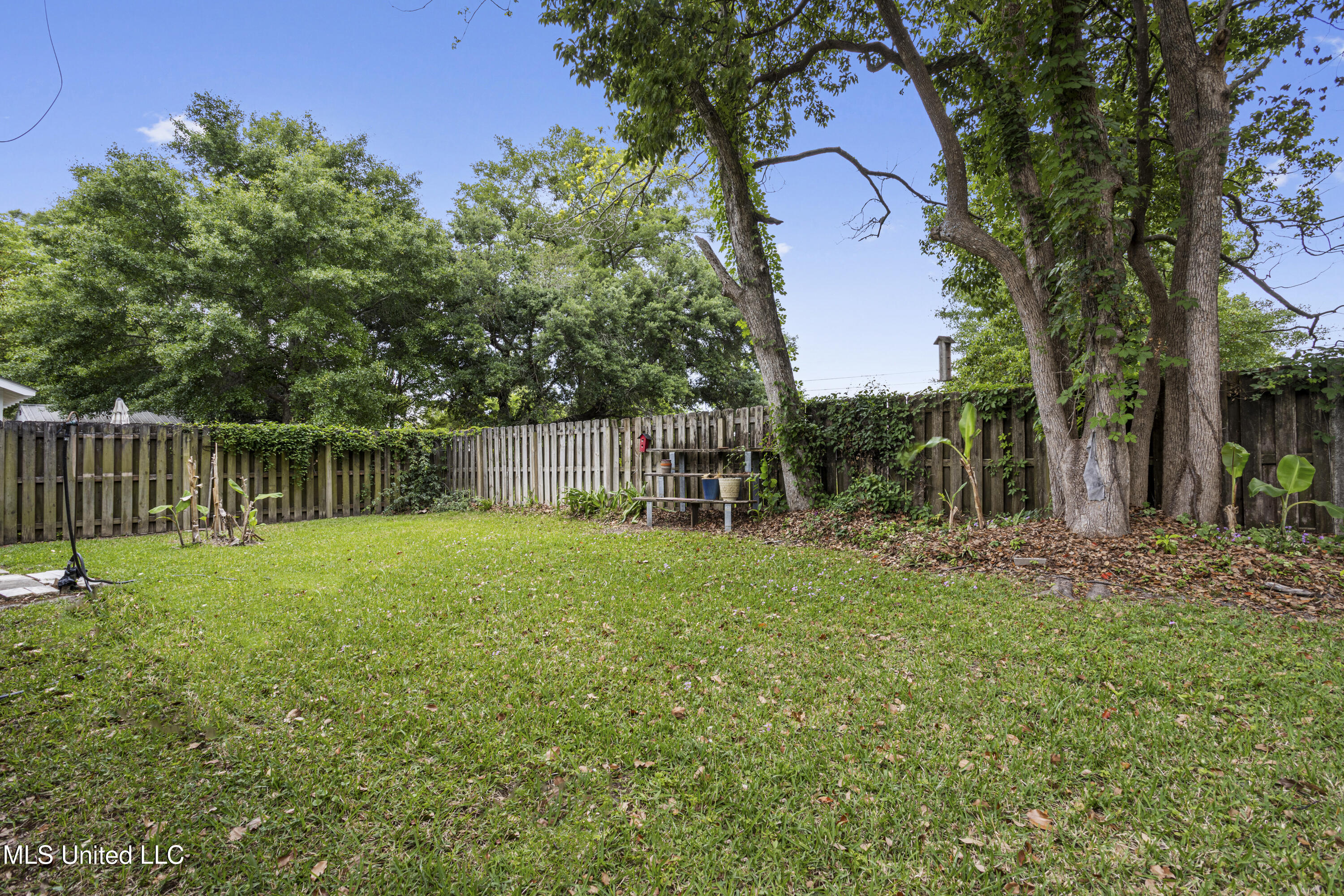 329 Demontluzin Avenue, Bay Saint Louis, Mississippi image 35