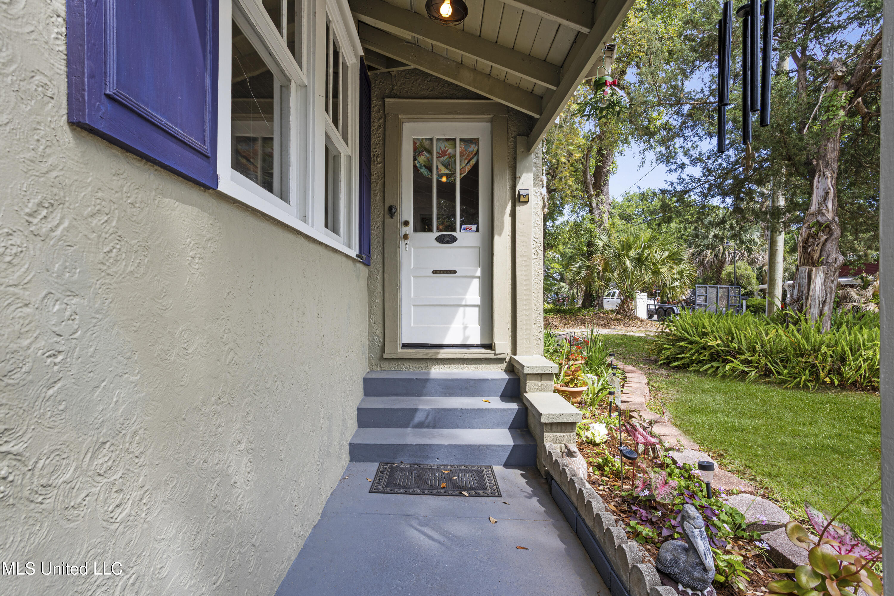 329 Demontluzin Avenue, Bay Saint Louis, Mississippi image 6