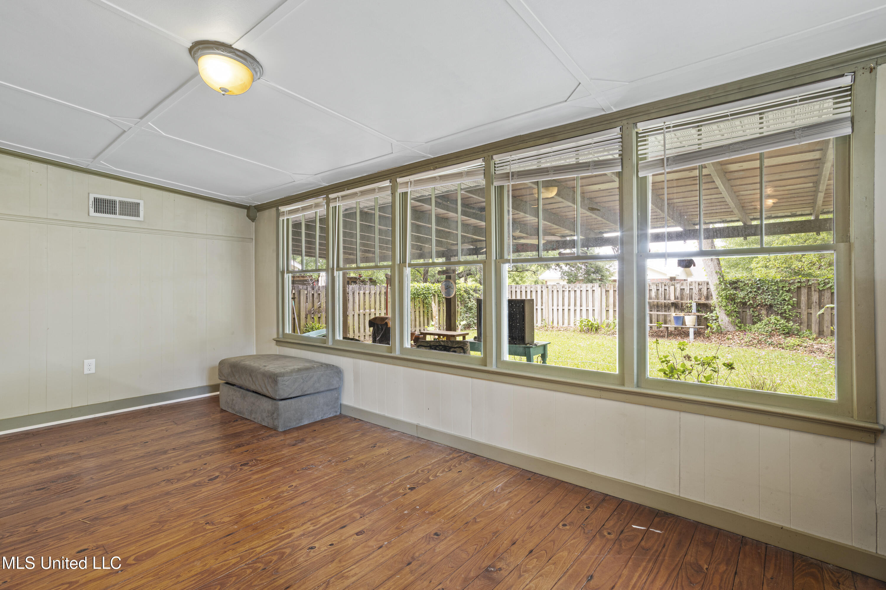 329 Demontluzin Avenue, Bay Saint Louis, Mississippi image 24