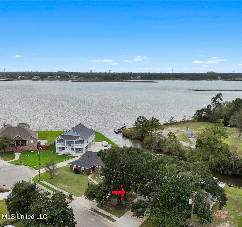 707 Holly Hills Drive, Biloxi, Mississippi image 2