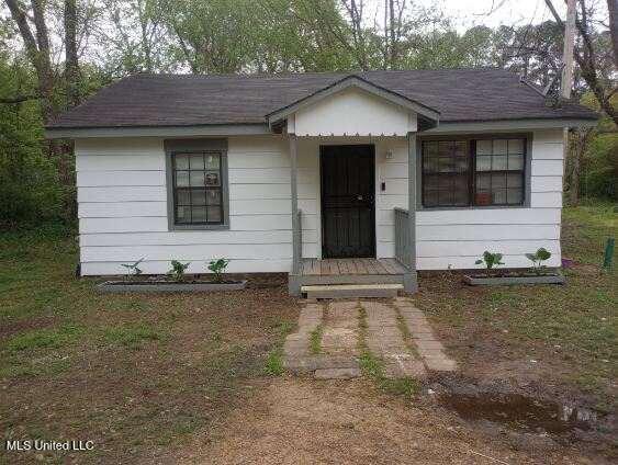 219 West Street, Batesville, Mississippi image 1