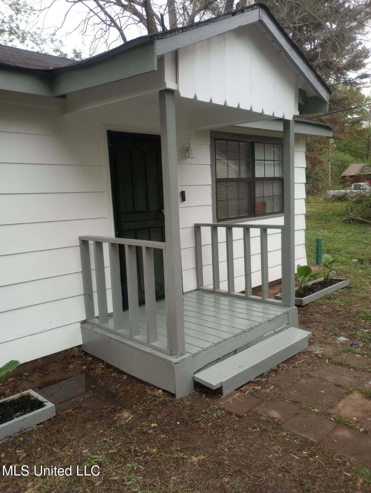 219 West Street, Batesville, Mississippi image 2