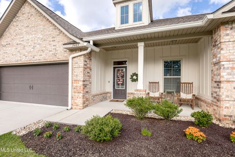 Single Family Residence in Ocean Springs MS 7465 Sant Circle.jpg